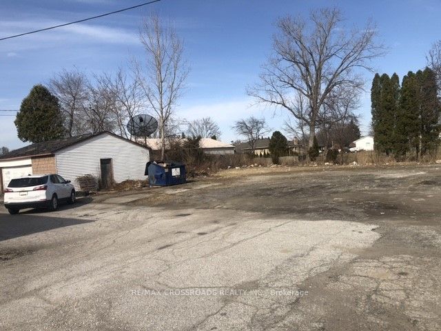 53 Mcnaughton Avenue Property Photo 29