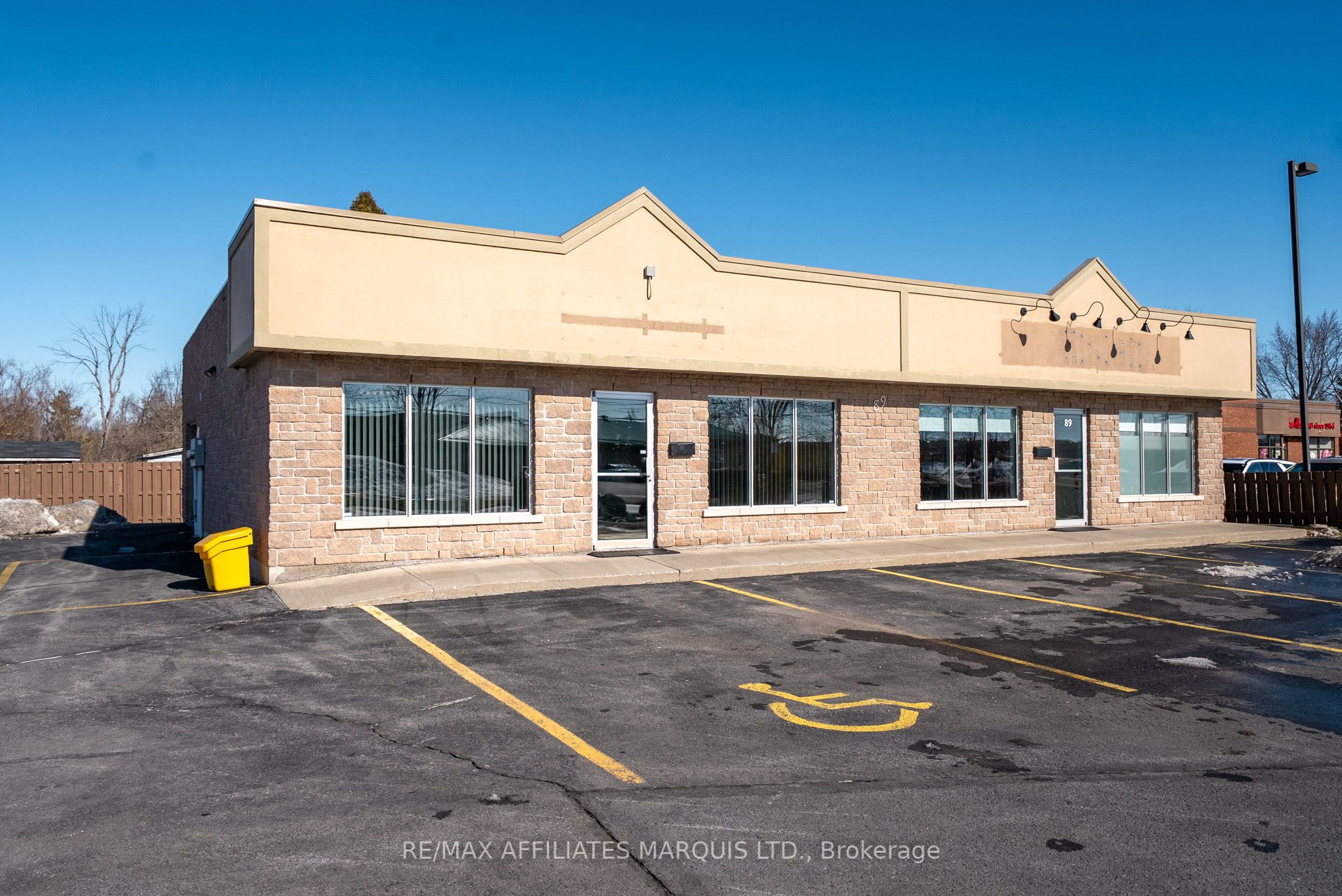 89 Tollgate Rd W Property Photo