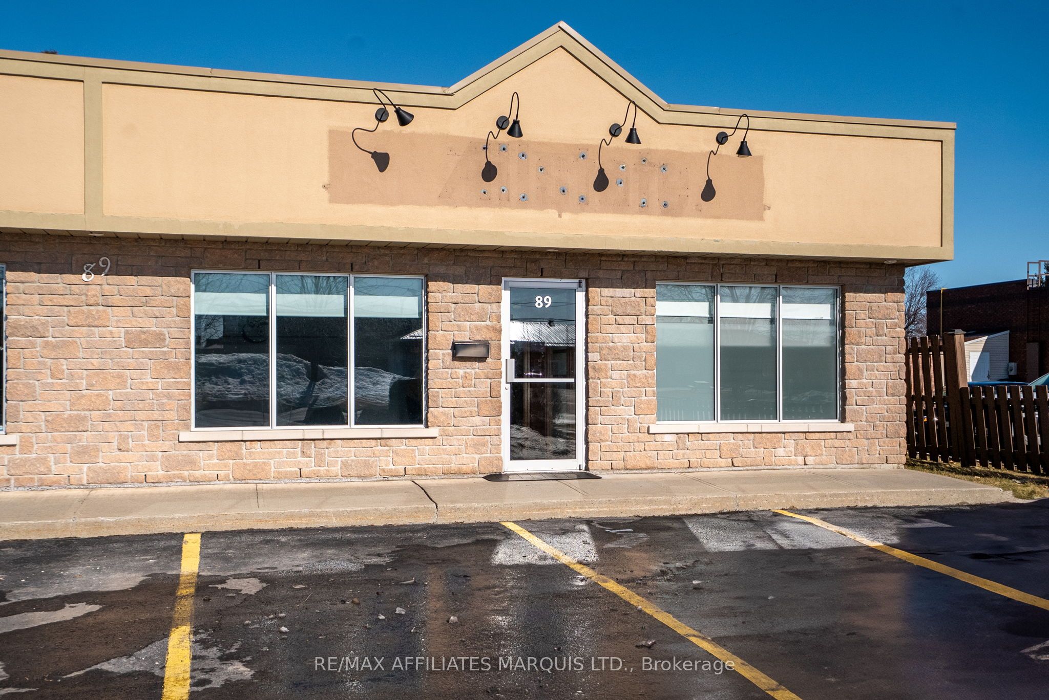 89 Tollgate Road Property Photo 4