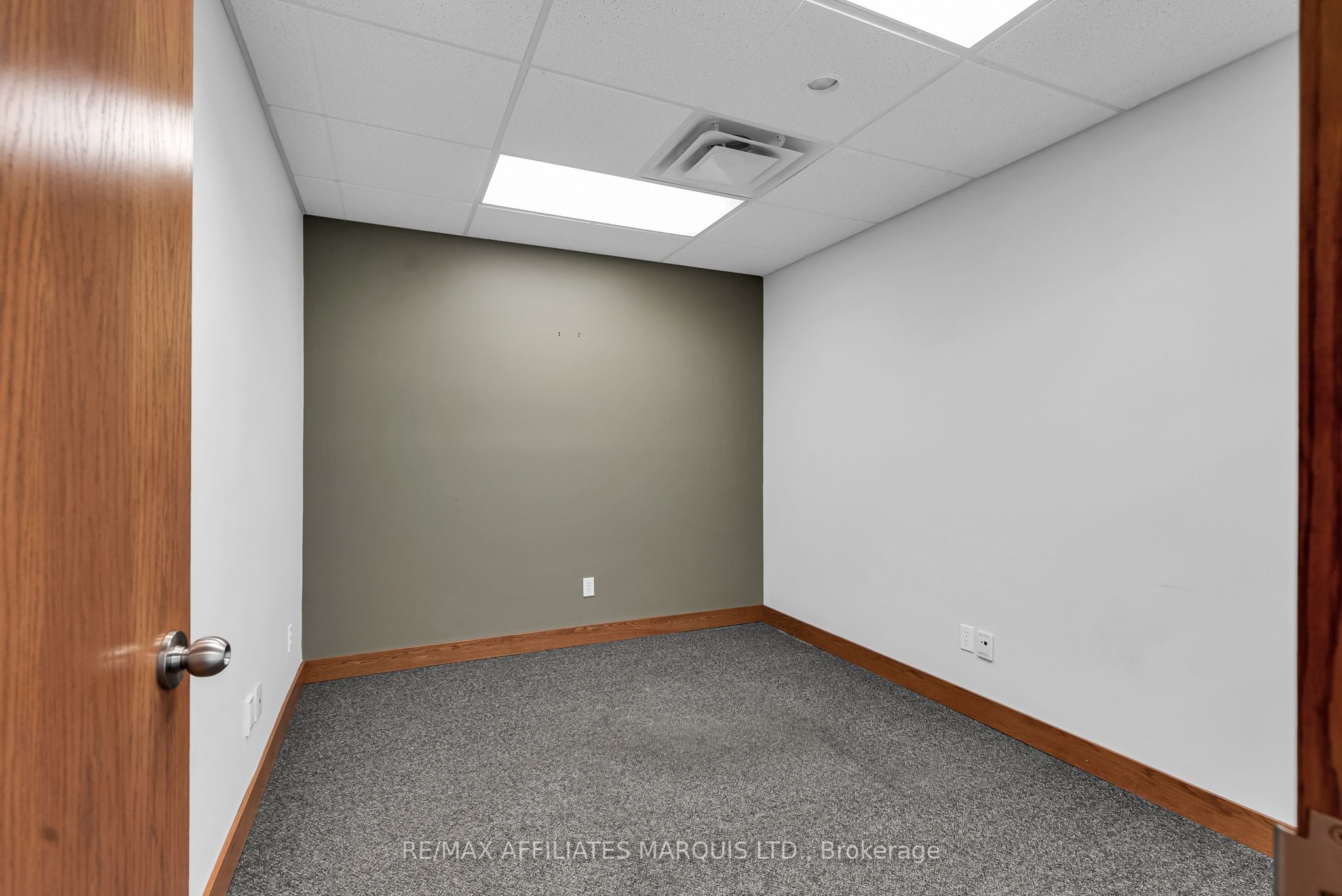 89 Tollgate Road Property Photo 10