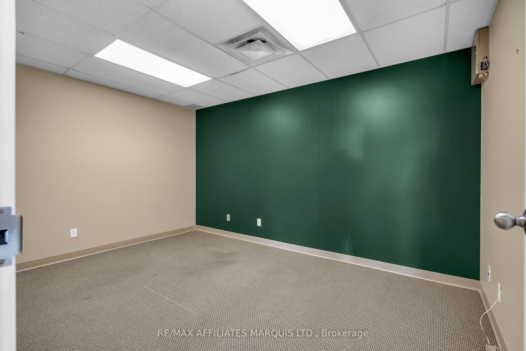 89 Tollgate Road Property Photo 34