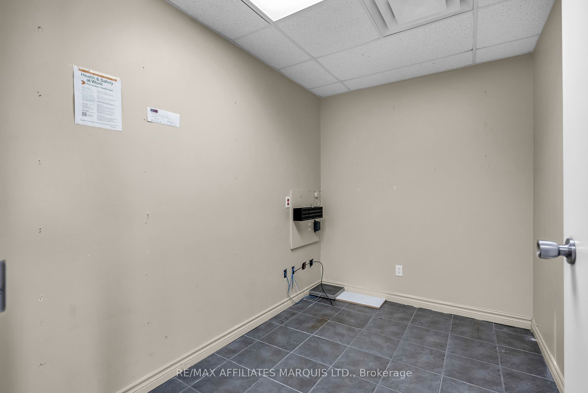 89 Tollgate Road Property Photo 40