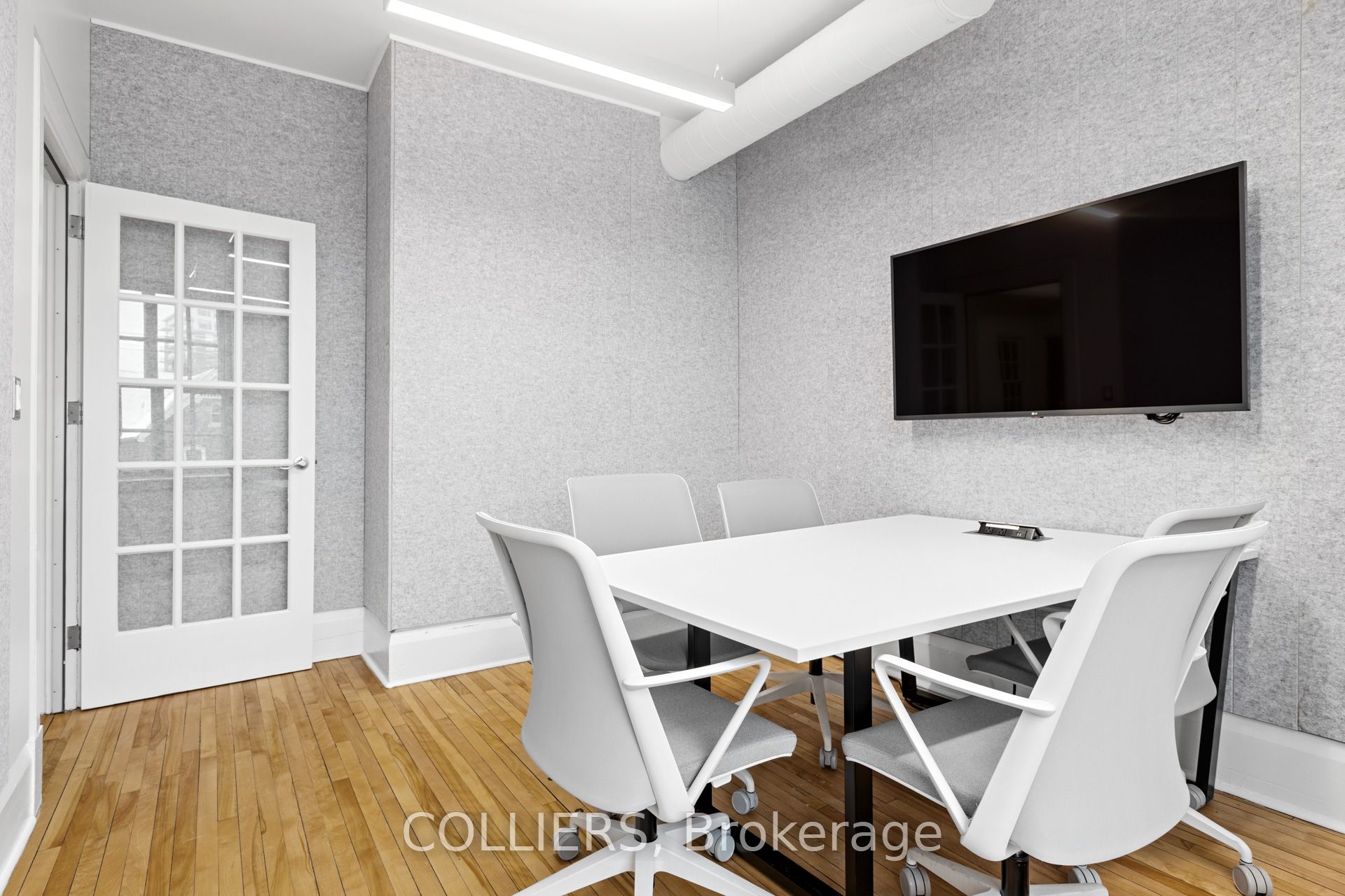 424 Parkdale Avenue Property Photo 9