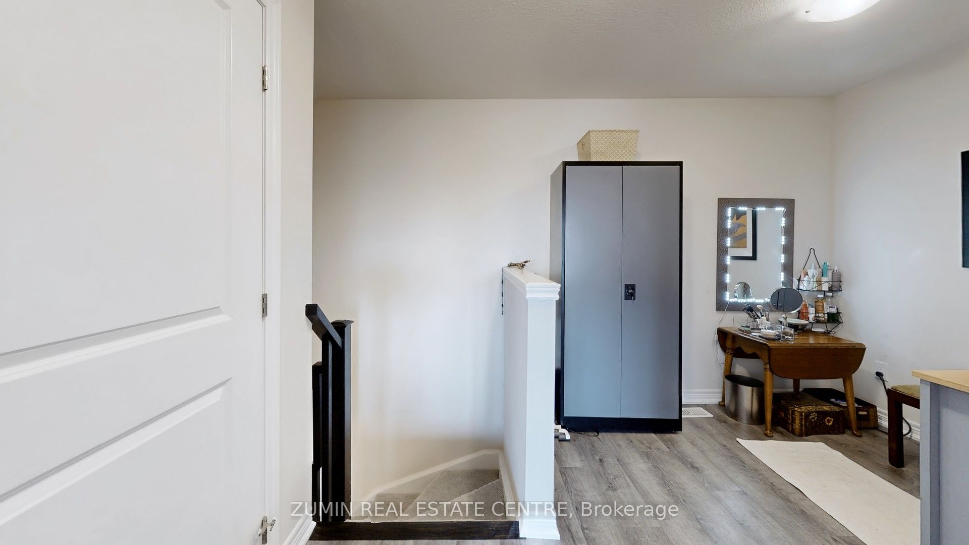 13 Picardy Drive Property Photo 28