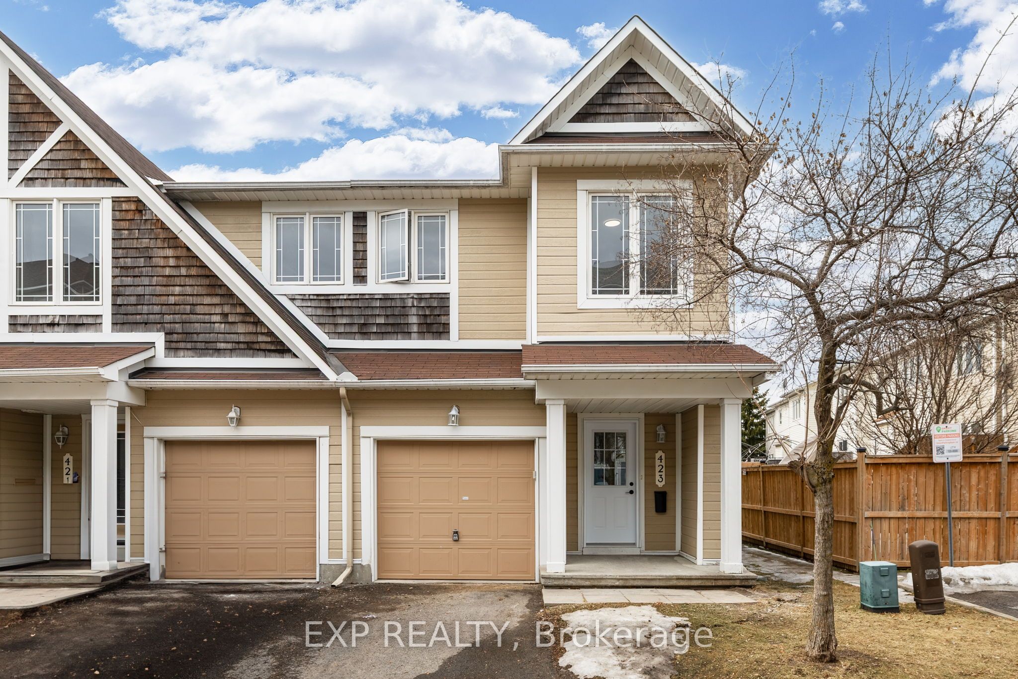 423 HILLSBORO Property Photo 1