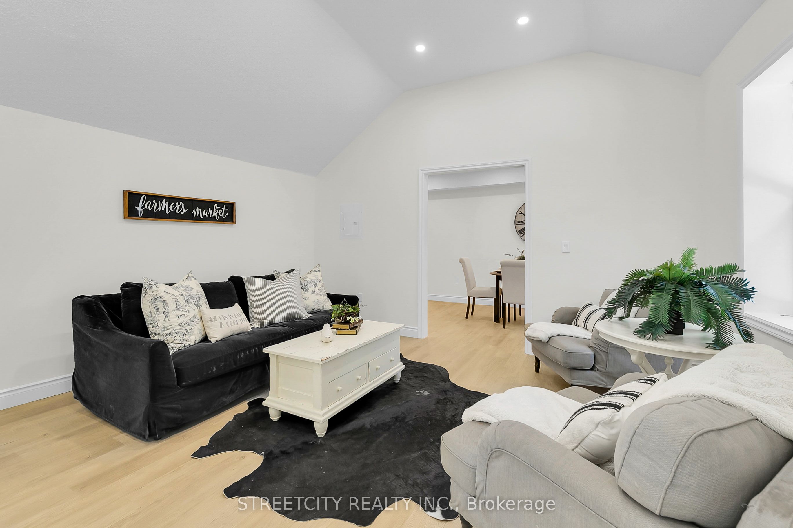 120 Bridge Street Property Photo 15
