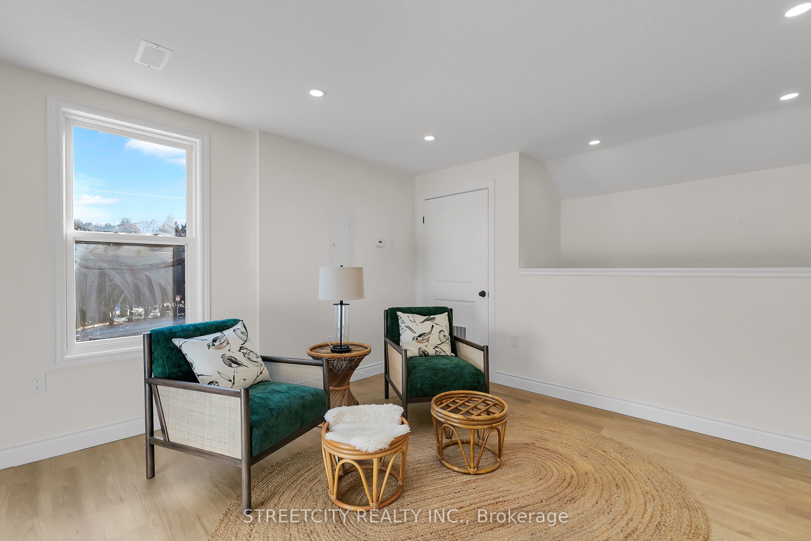 120 Bridge Street Property Photo 24