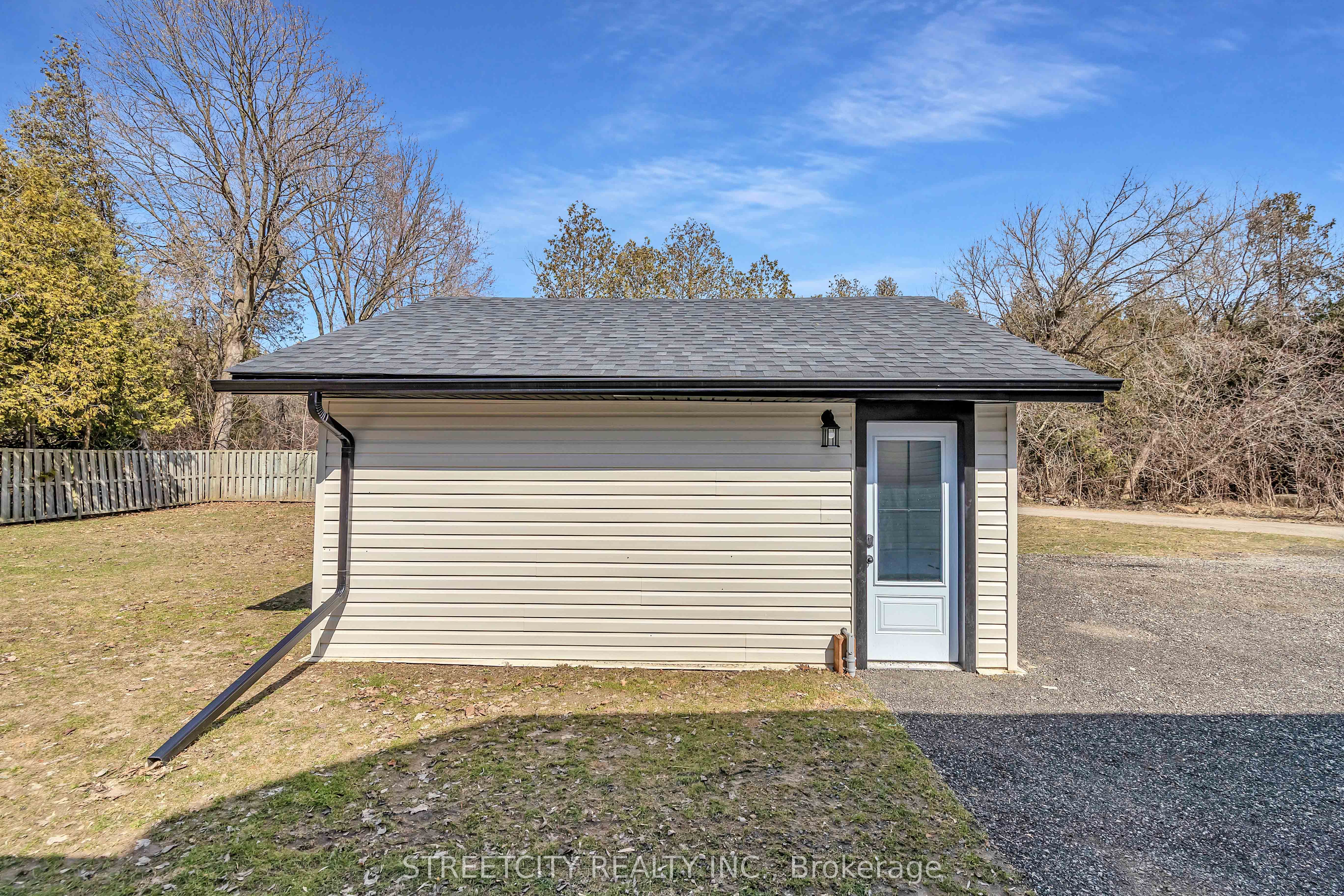 120 Bridge Street Property Photo 32
