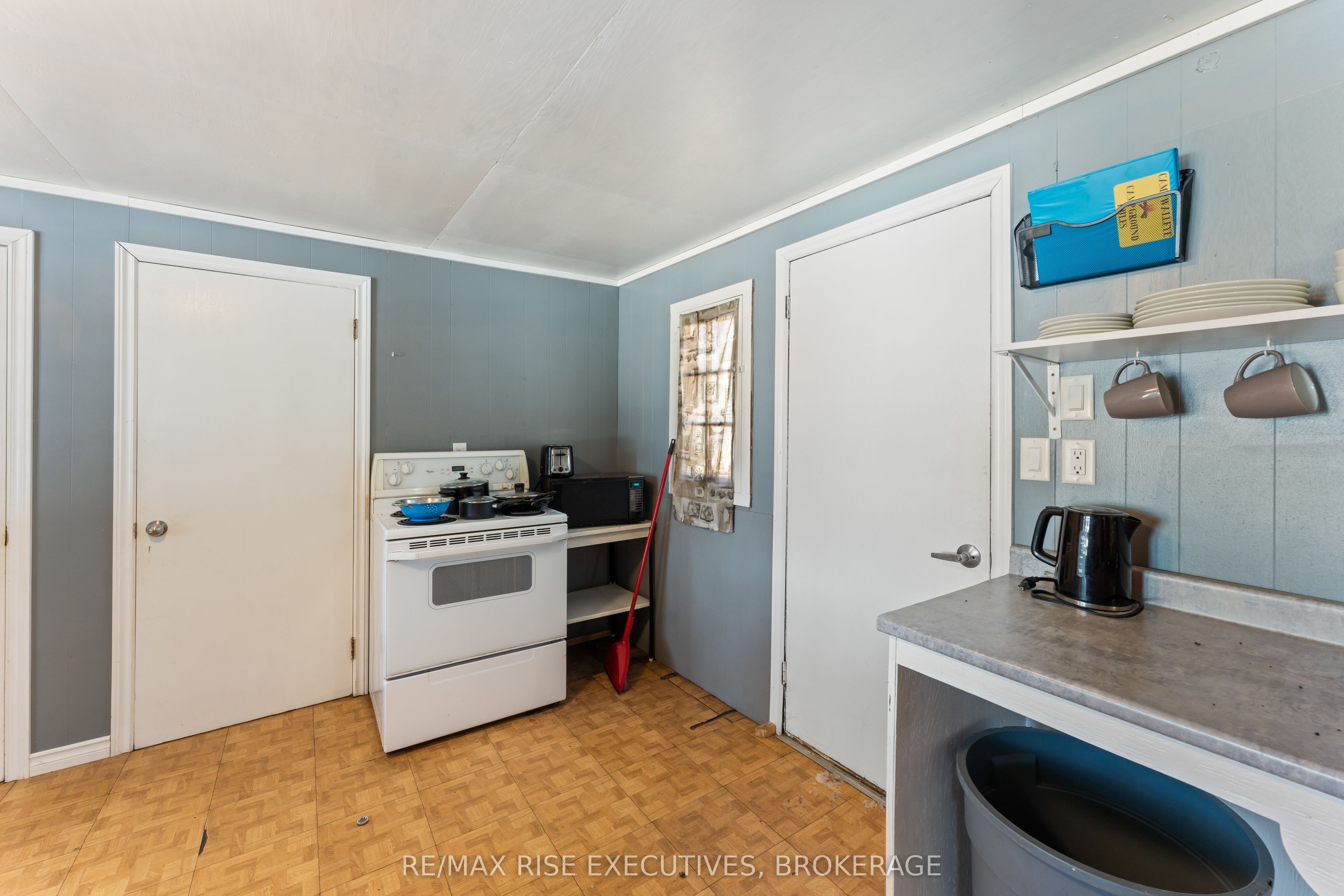 1264 Cox Road Property Photo 11