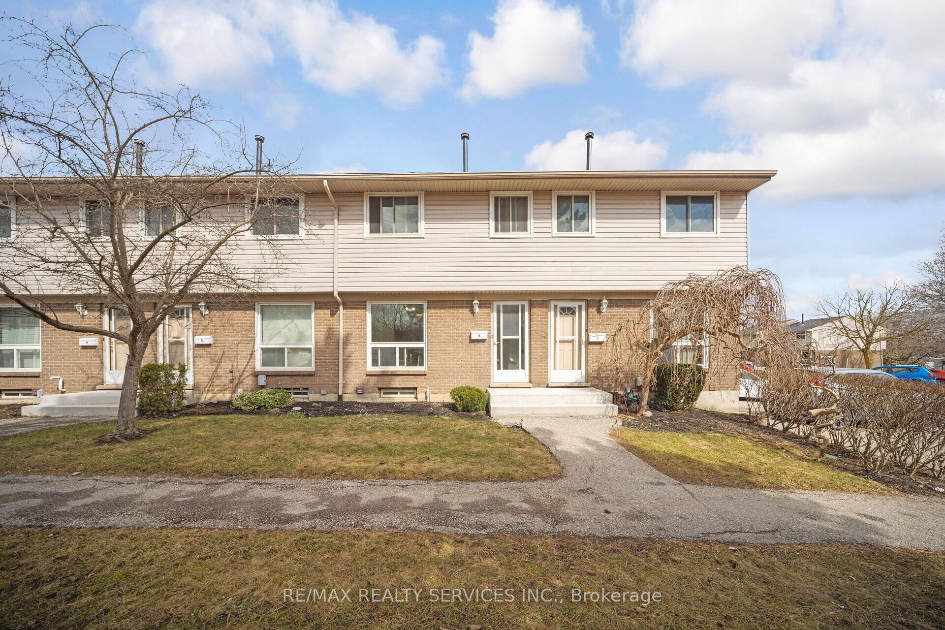 #6 - 88 Avonwood Drive Property Photo
