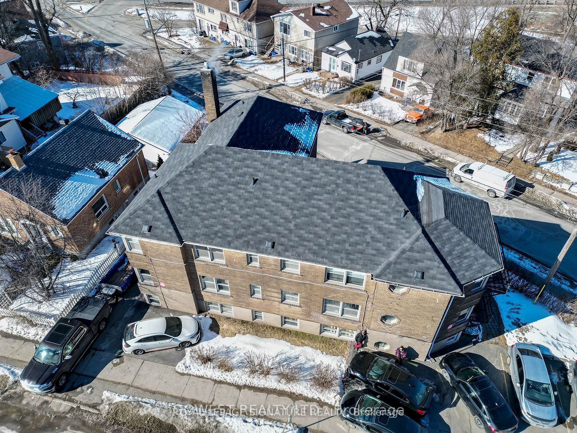 99 Douglas Street Property Photo 2