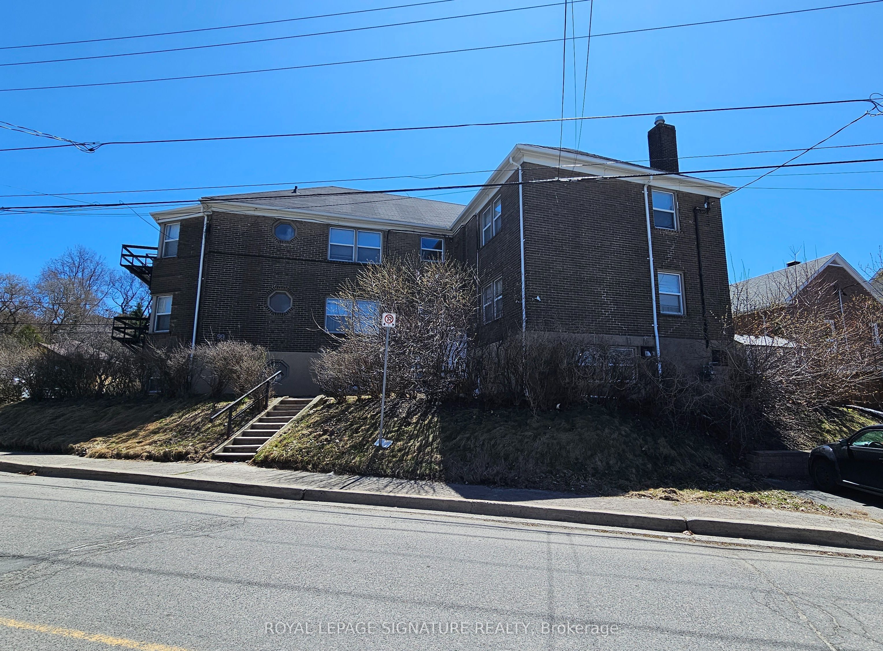 99 Douglas Street Property Photo 5