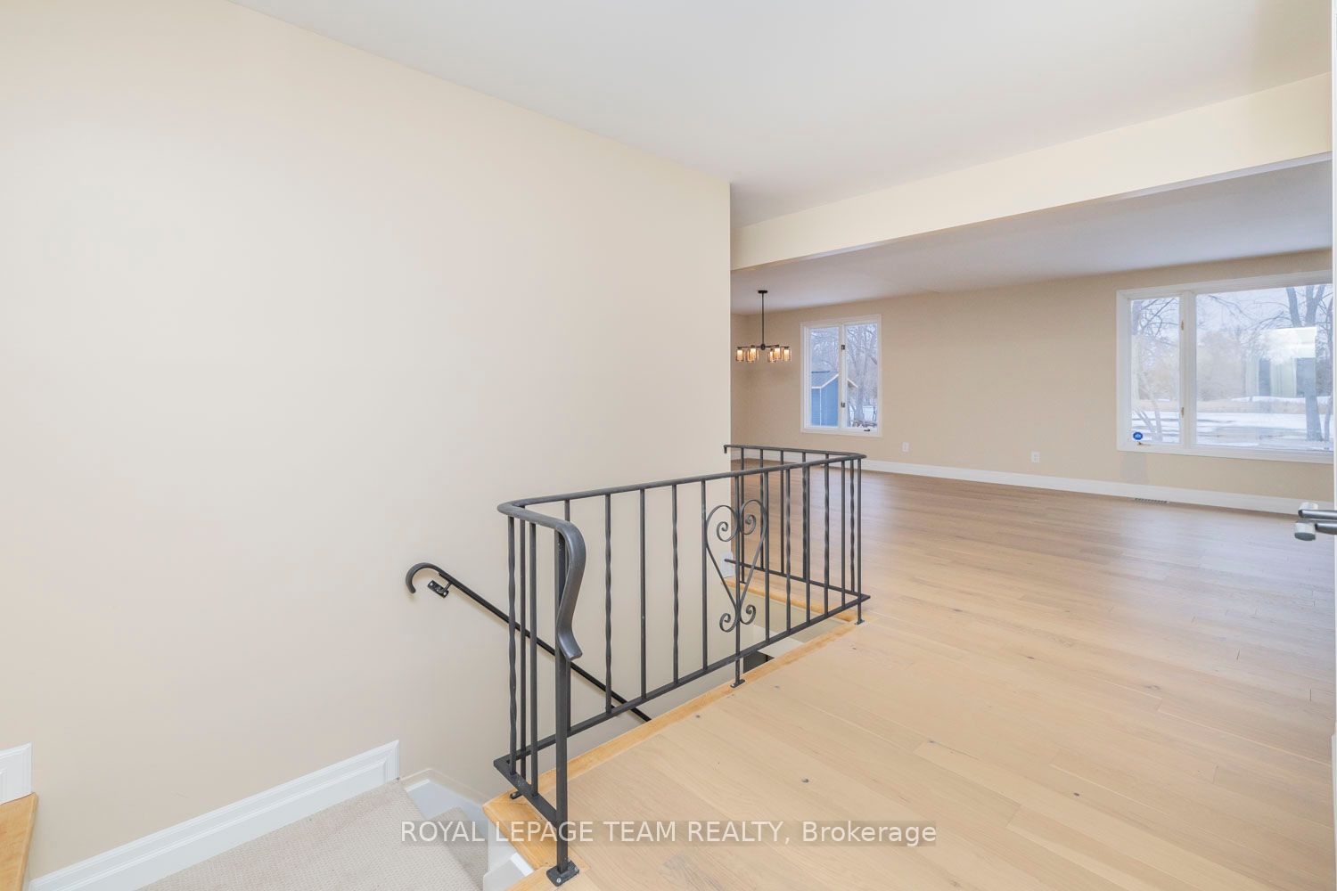 1245 Fairway Drive Property Photo 4