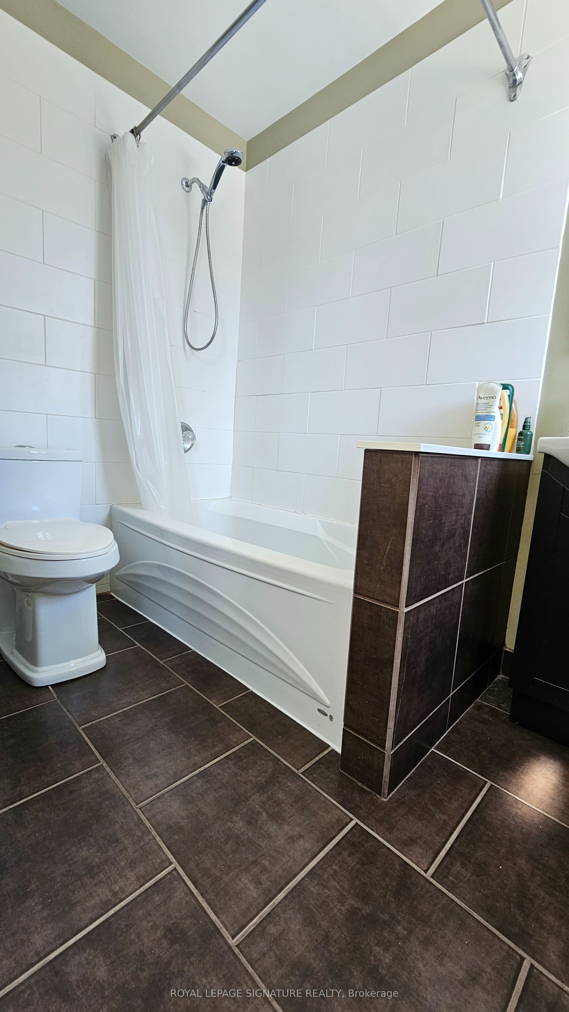 99 Douglas Street Property Photo 10