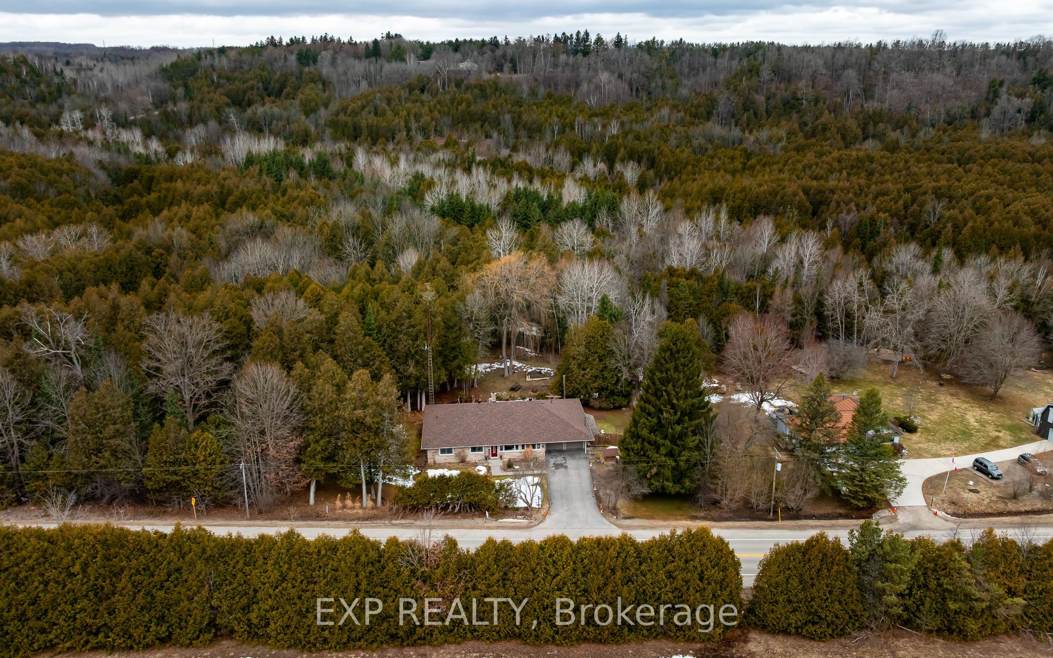 307073 Hockley Road Property Photo
