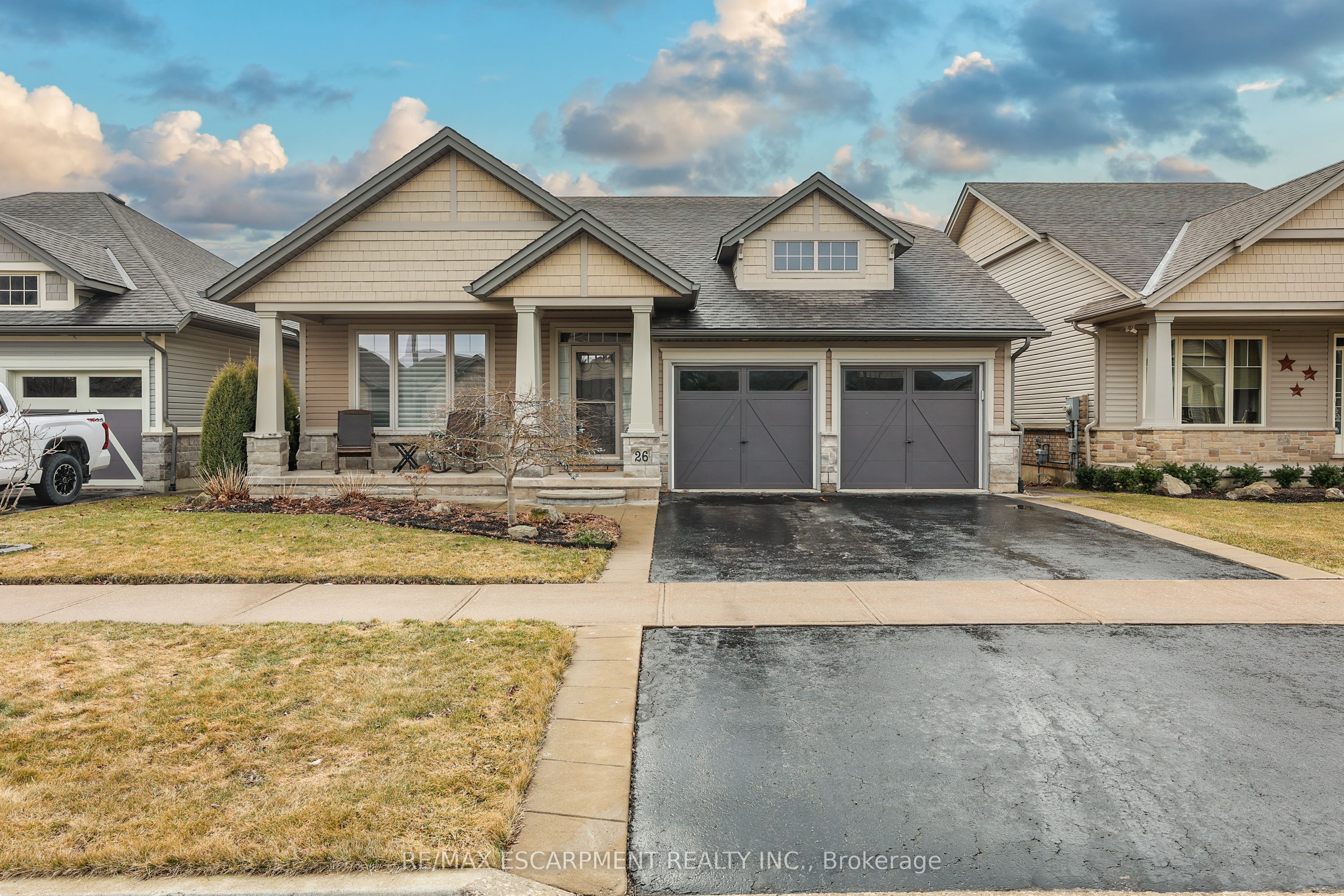 26 Forestview Court Property Photo