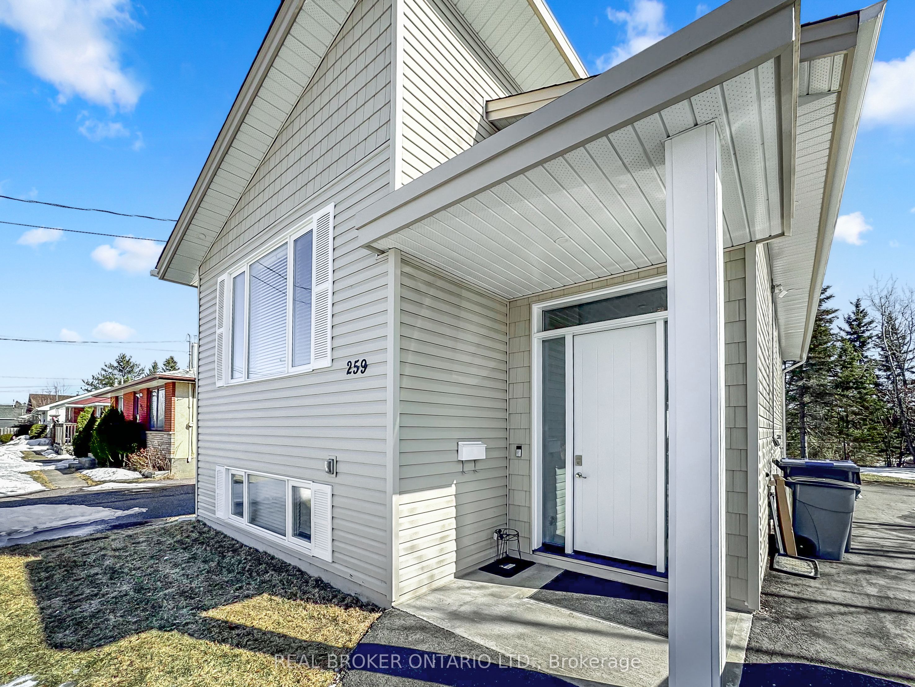 Thunder Bay Real Estate Listings Main Image