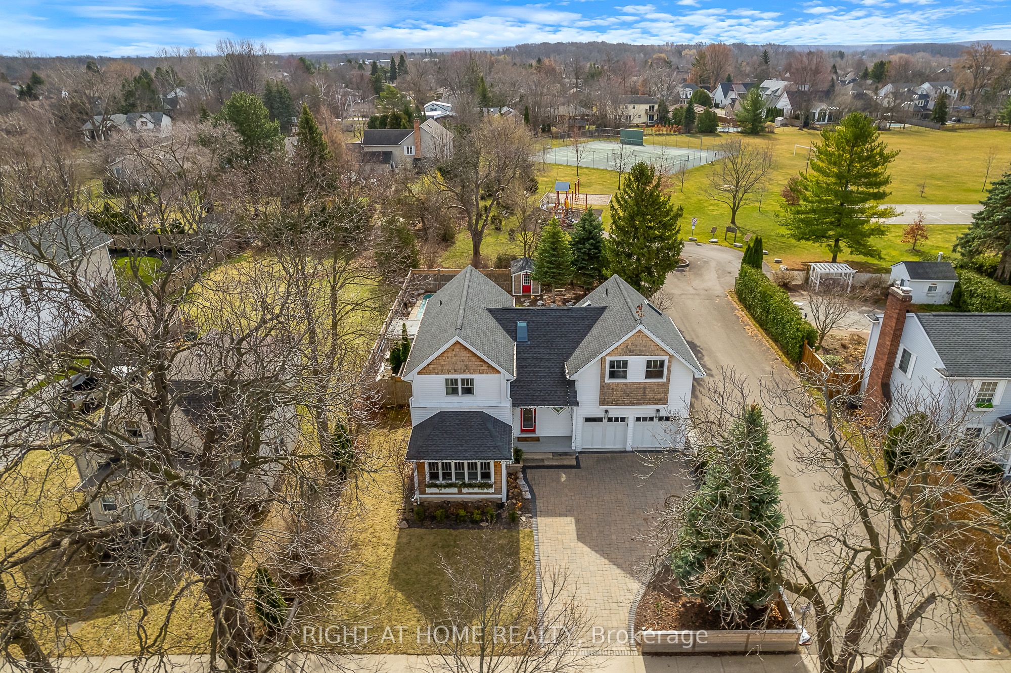698 Rye Street Property Photo