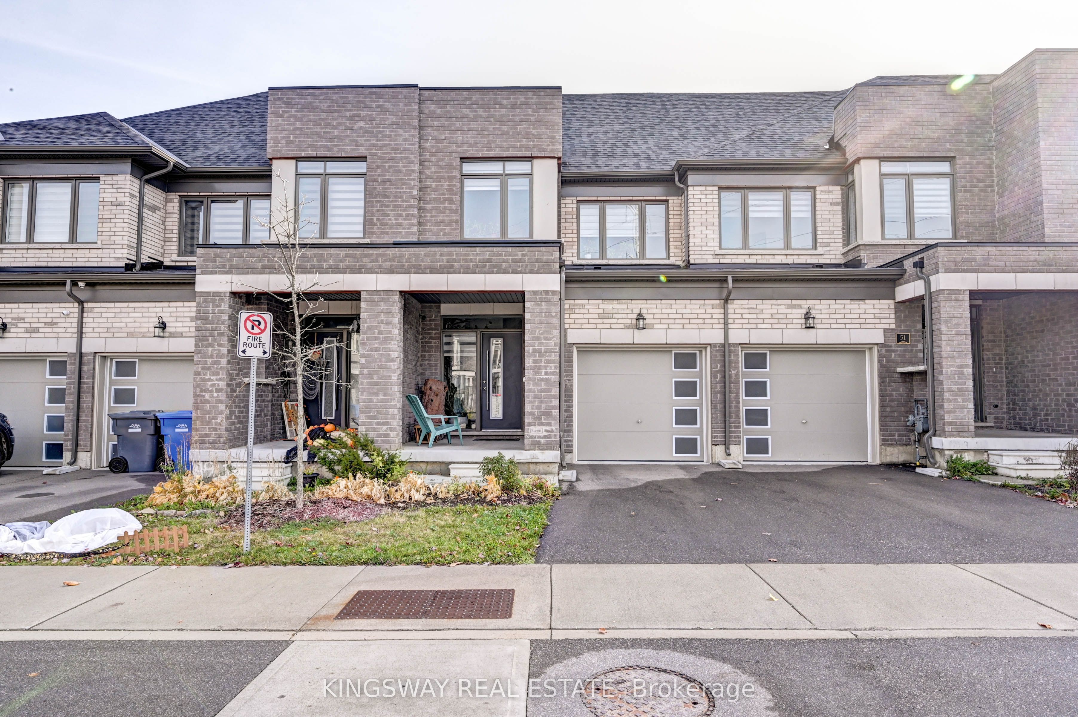 166 Deerpath Dr Property Photo