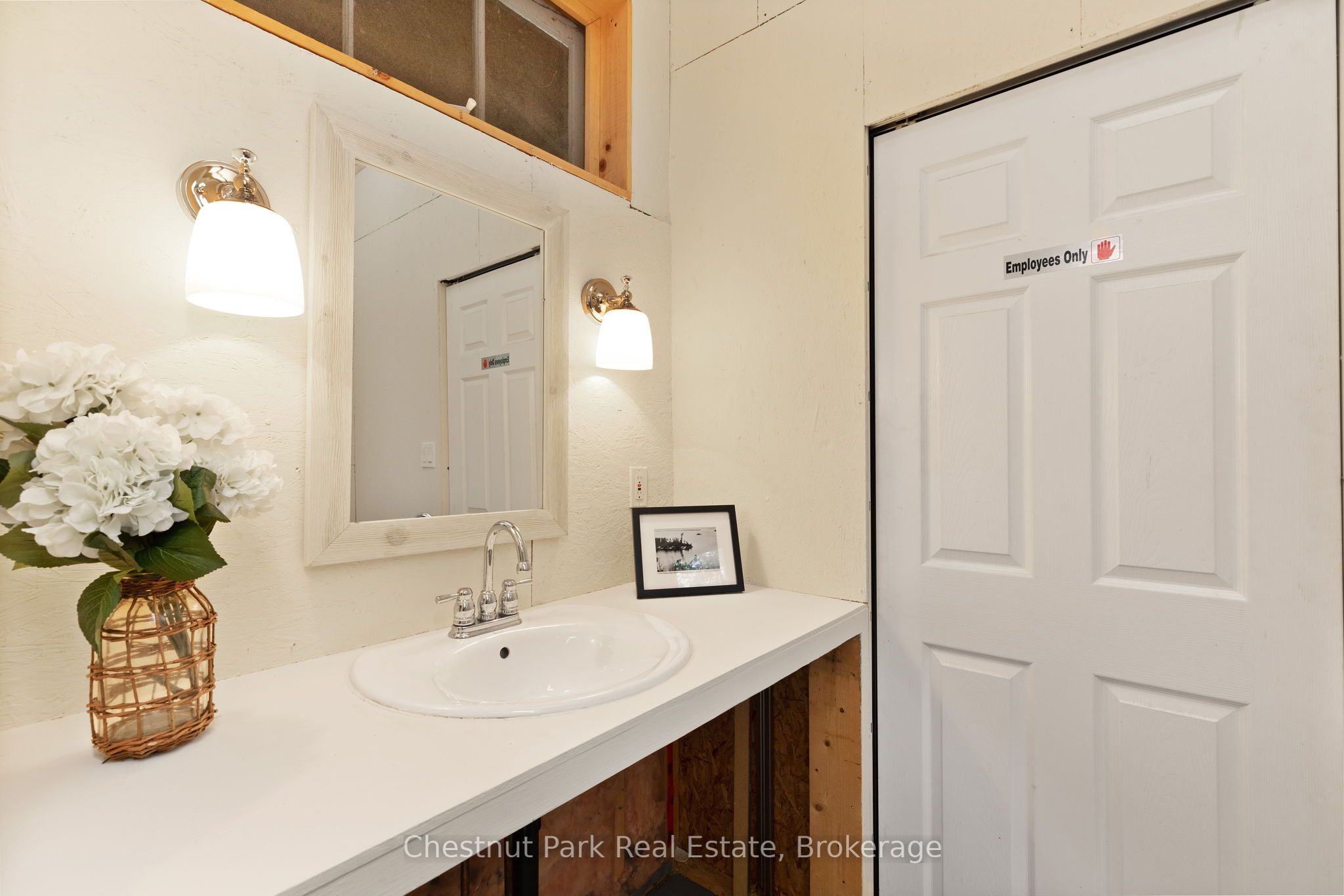 29 Island 26lm N/a Property Photo 31