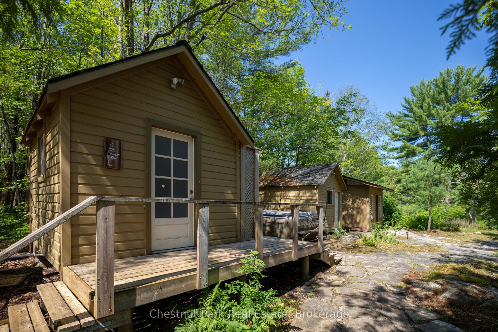 29 Island 26lm N/a Property Photo 33