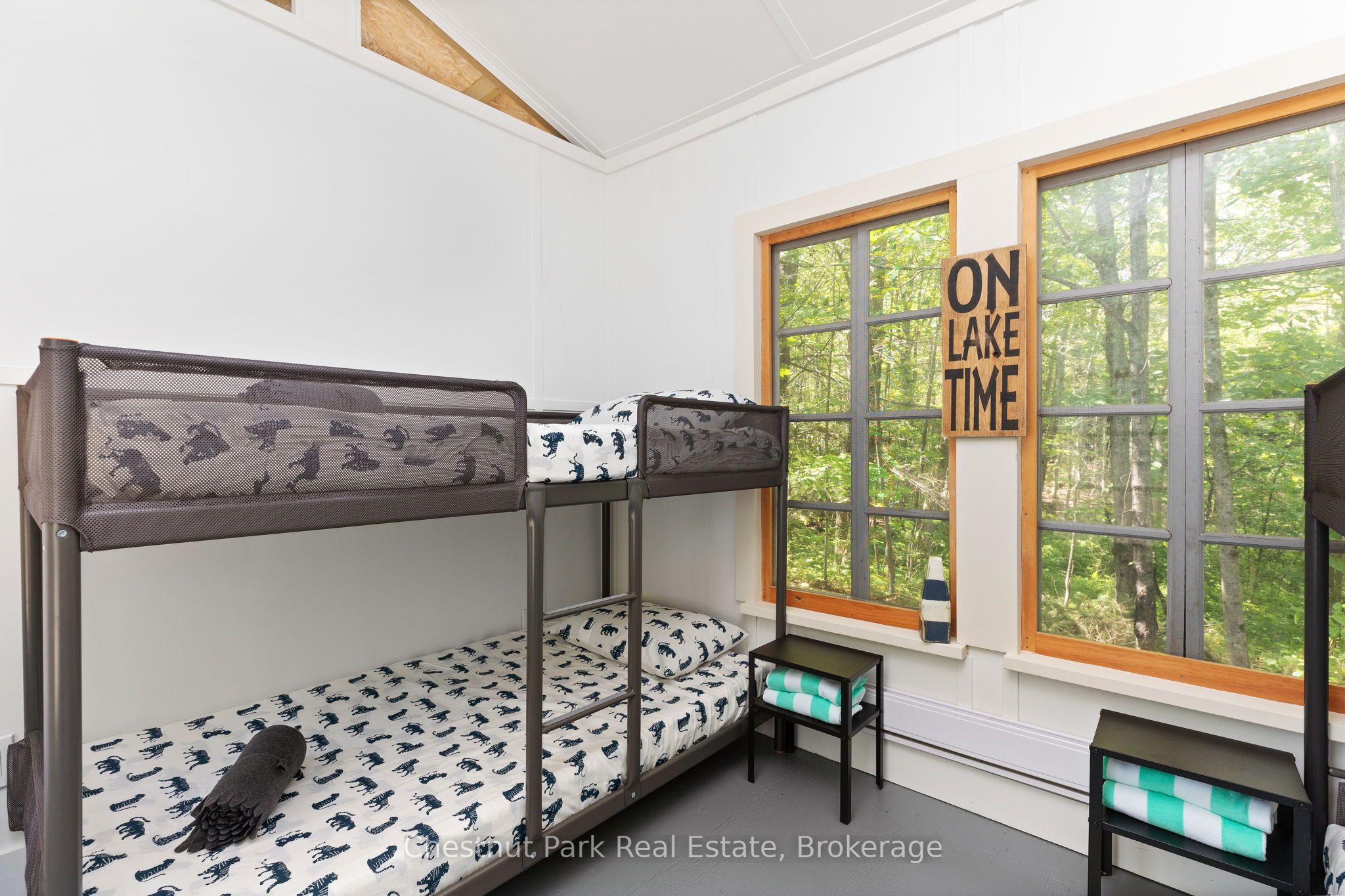 29 Island 26lm N/a Property Photo 43