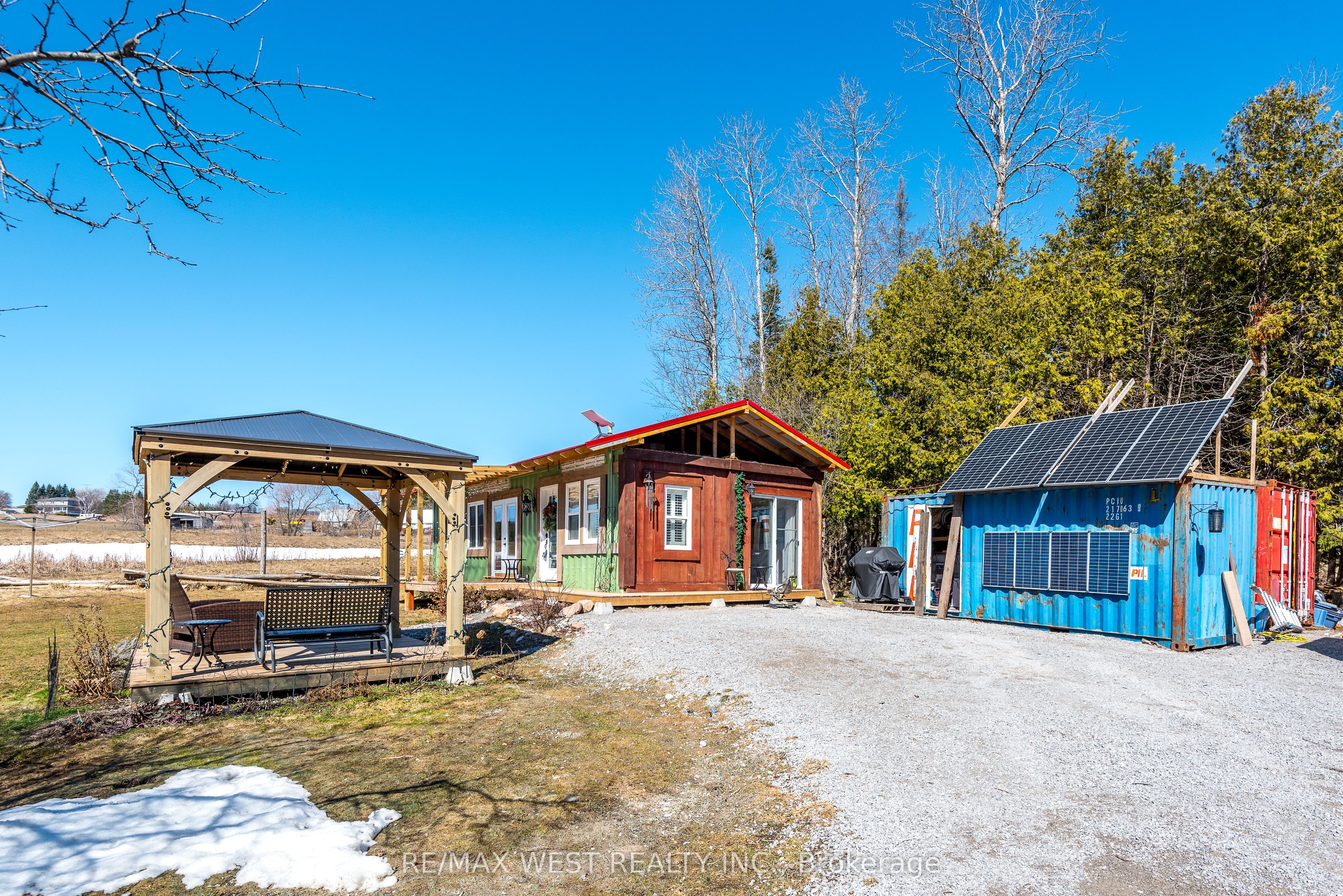 475 Fleetwood Road Property Photo