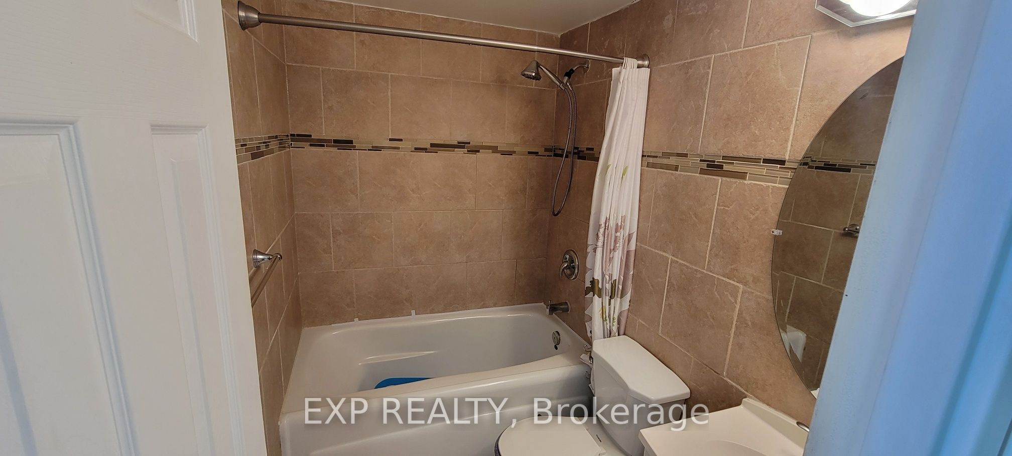 2000 Jasmine Crescent 1214 Property Photo 8