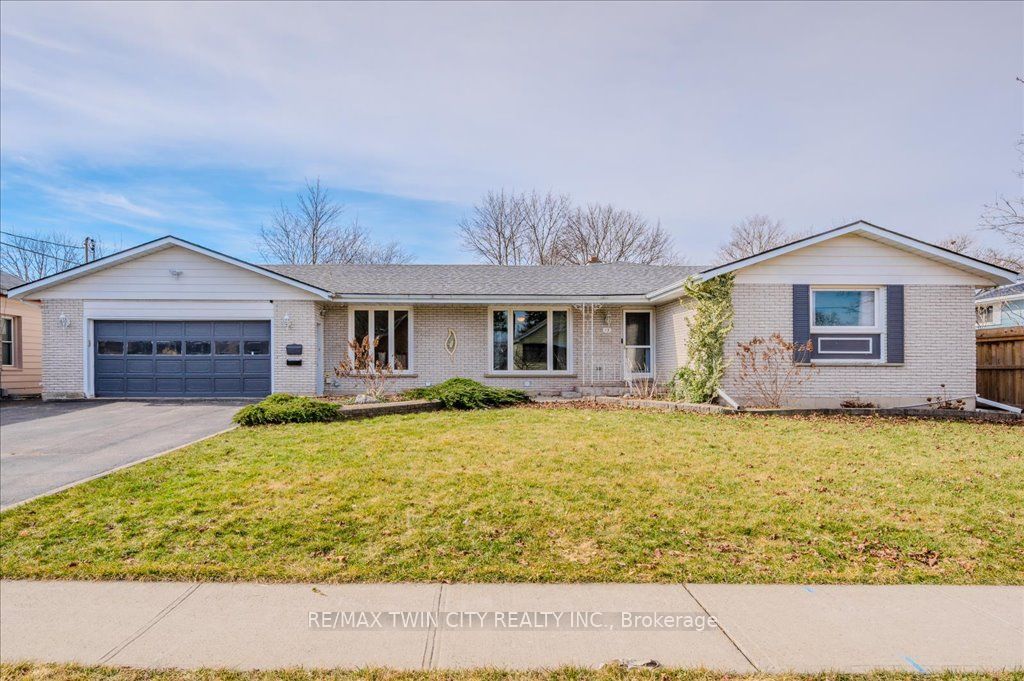 13 Alma Street Property Photo