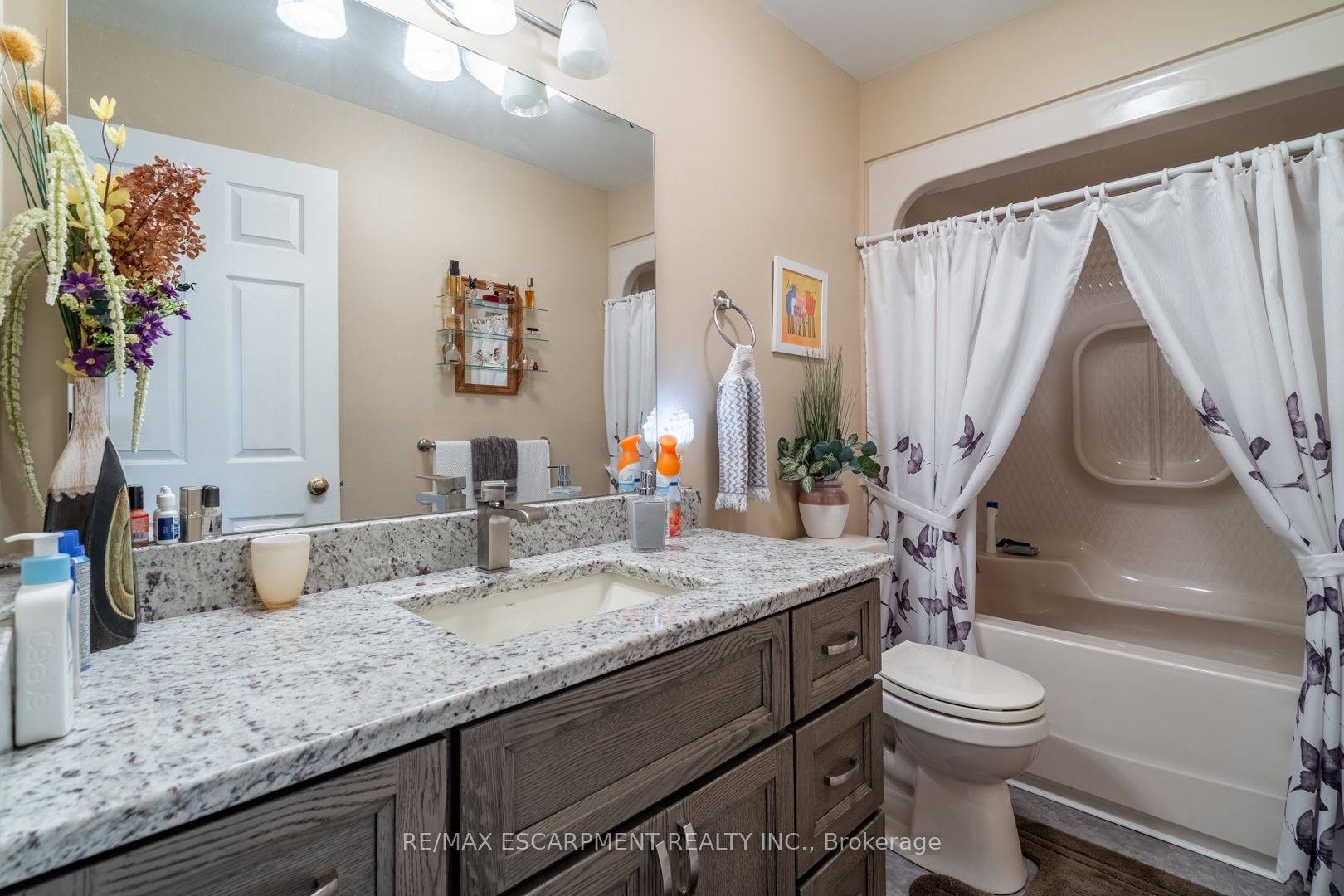 81 Hamilton Street Property Photo 30