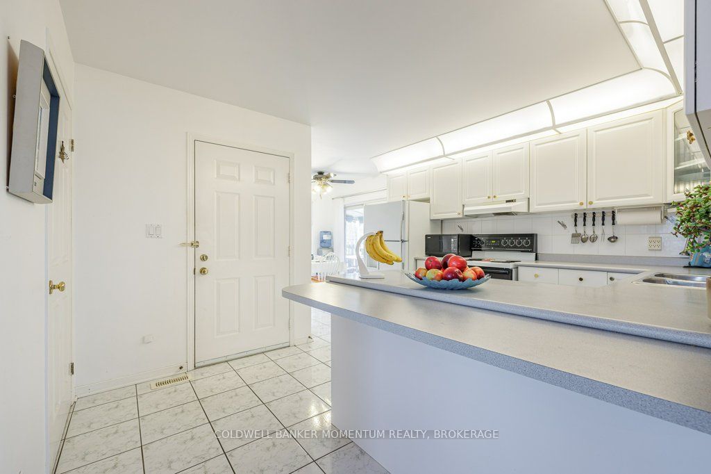 43 Silvercrest Court Property Photo 8