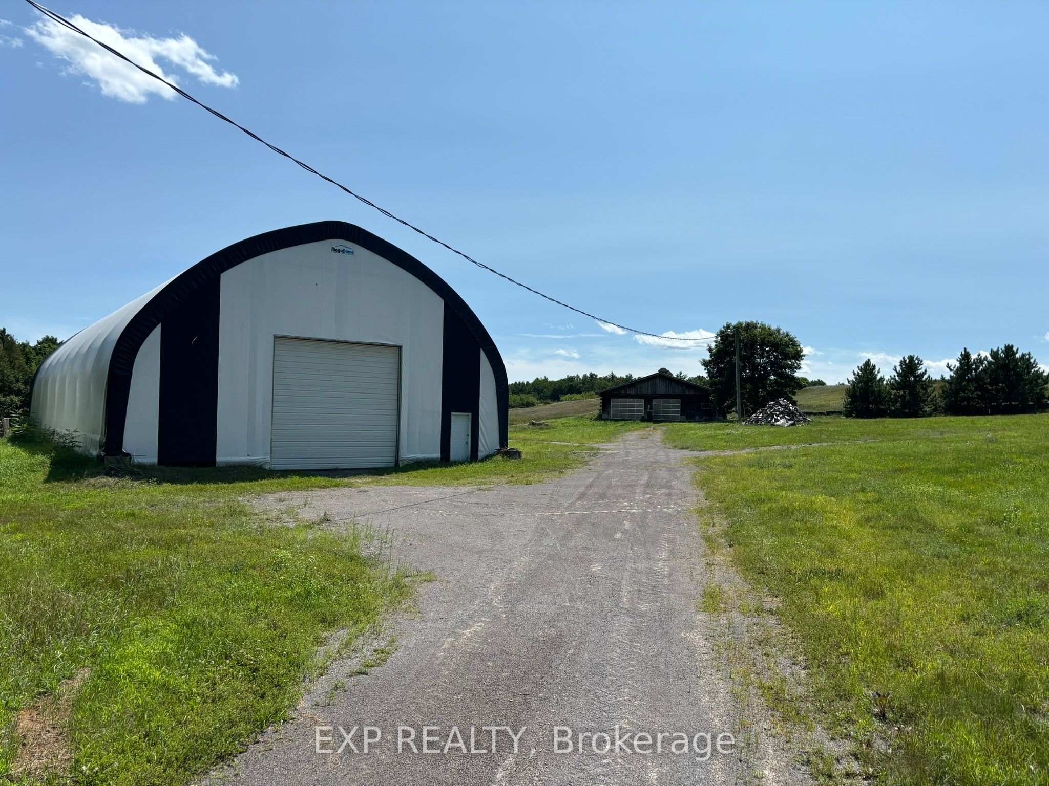 76 Ruttan Road Property Photo