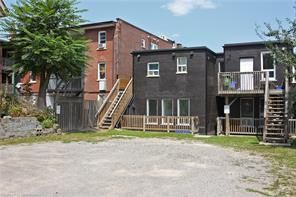 590 Main Street E Property Photo 4