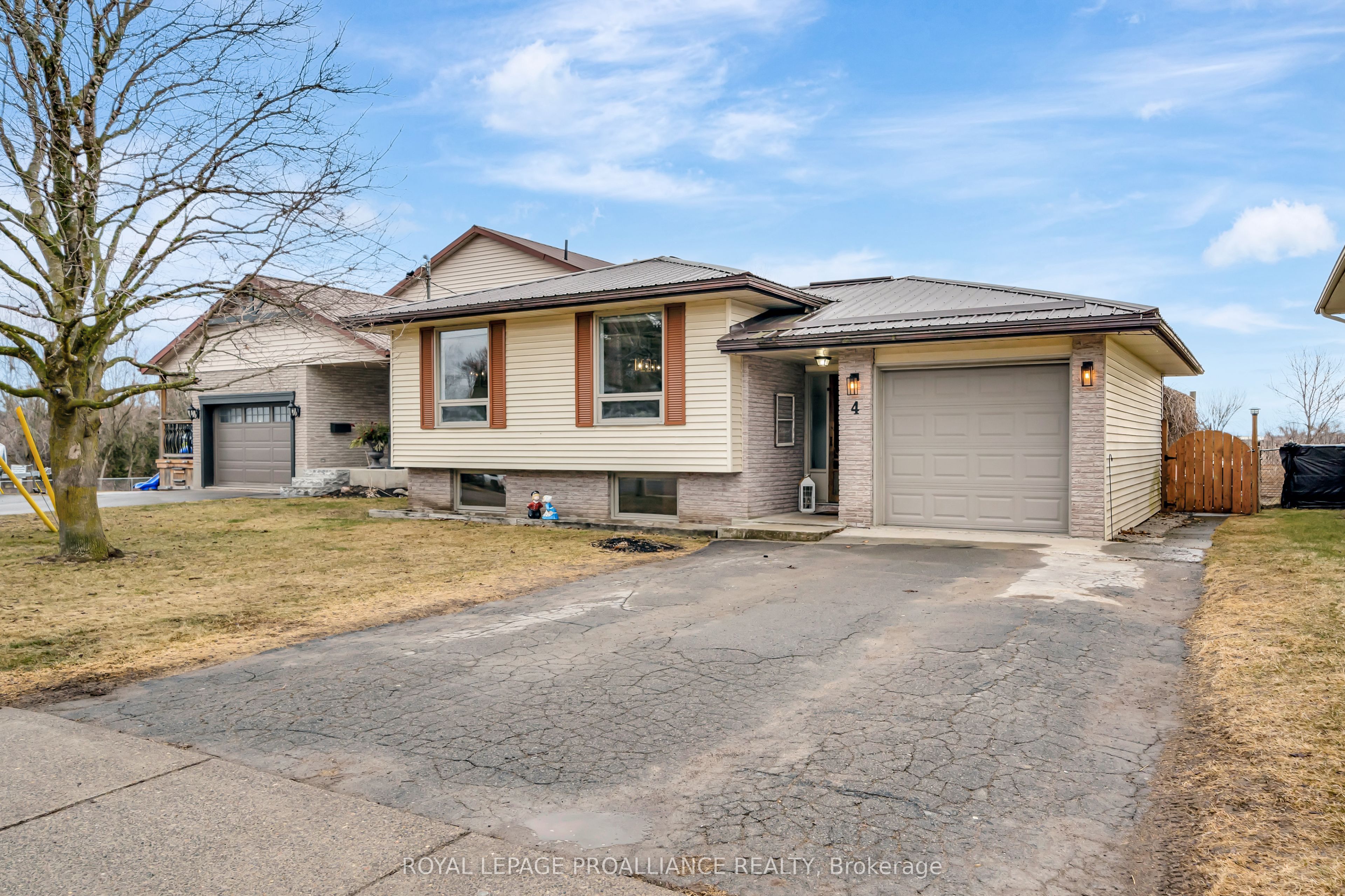 4 Gordon Avenue Property Photo
