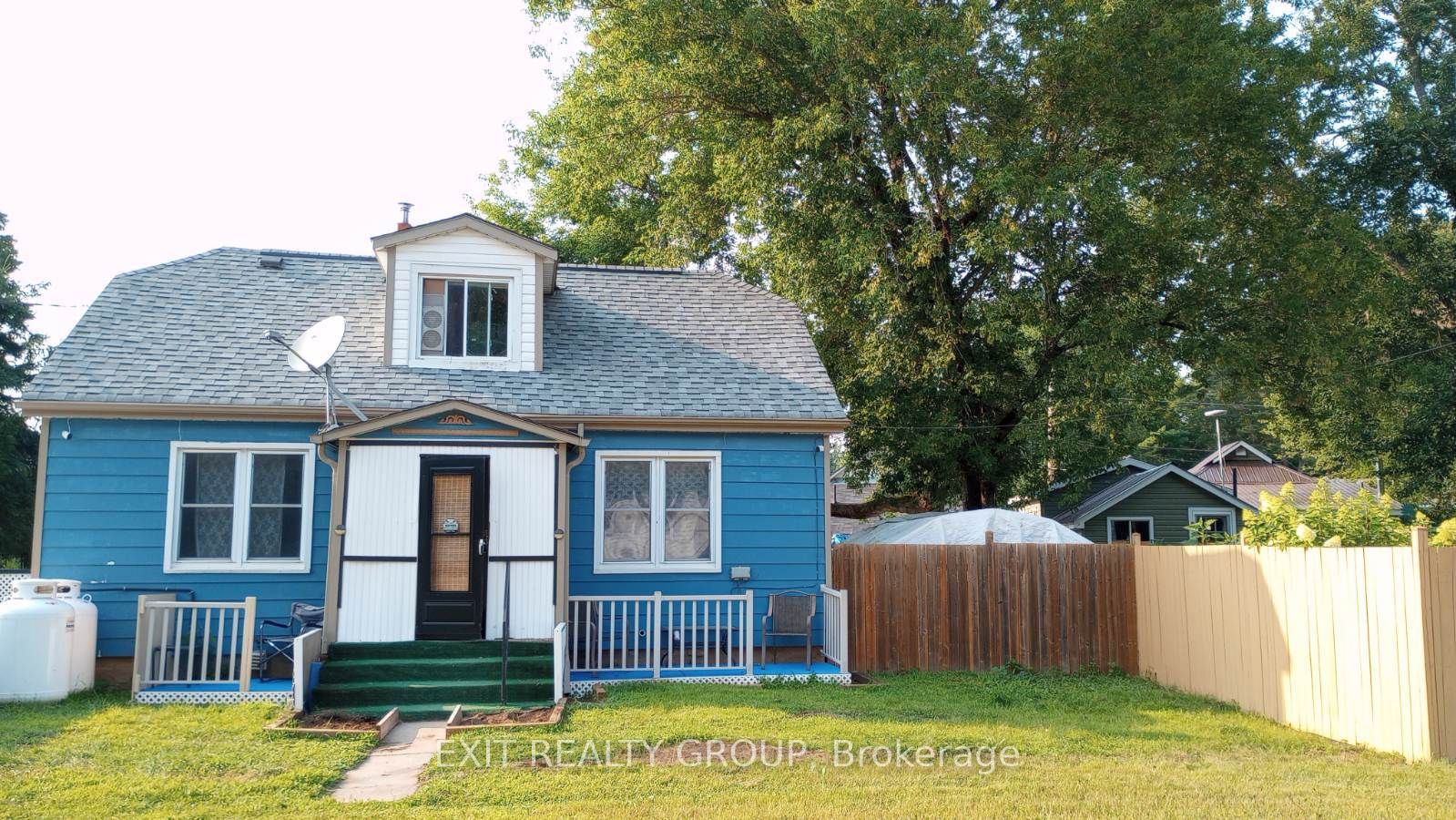 Lennox & Addington County Real Estate Listings Main Image