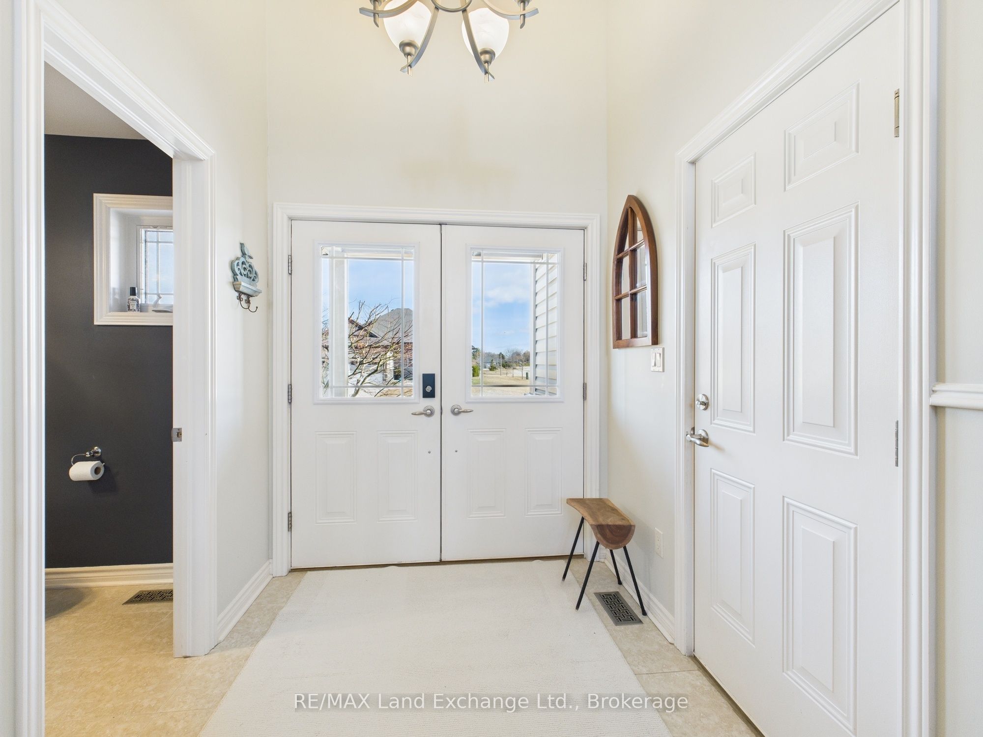 #60 - 529 Stornoway Way Property Photo 3