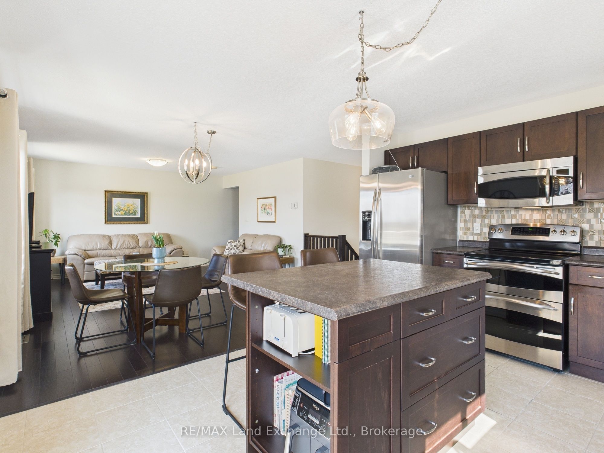 #60 - 529 Stornoway Way Property Photo 9