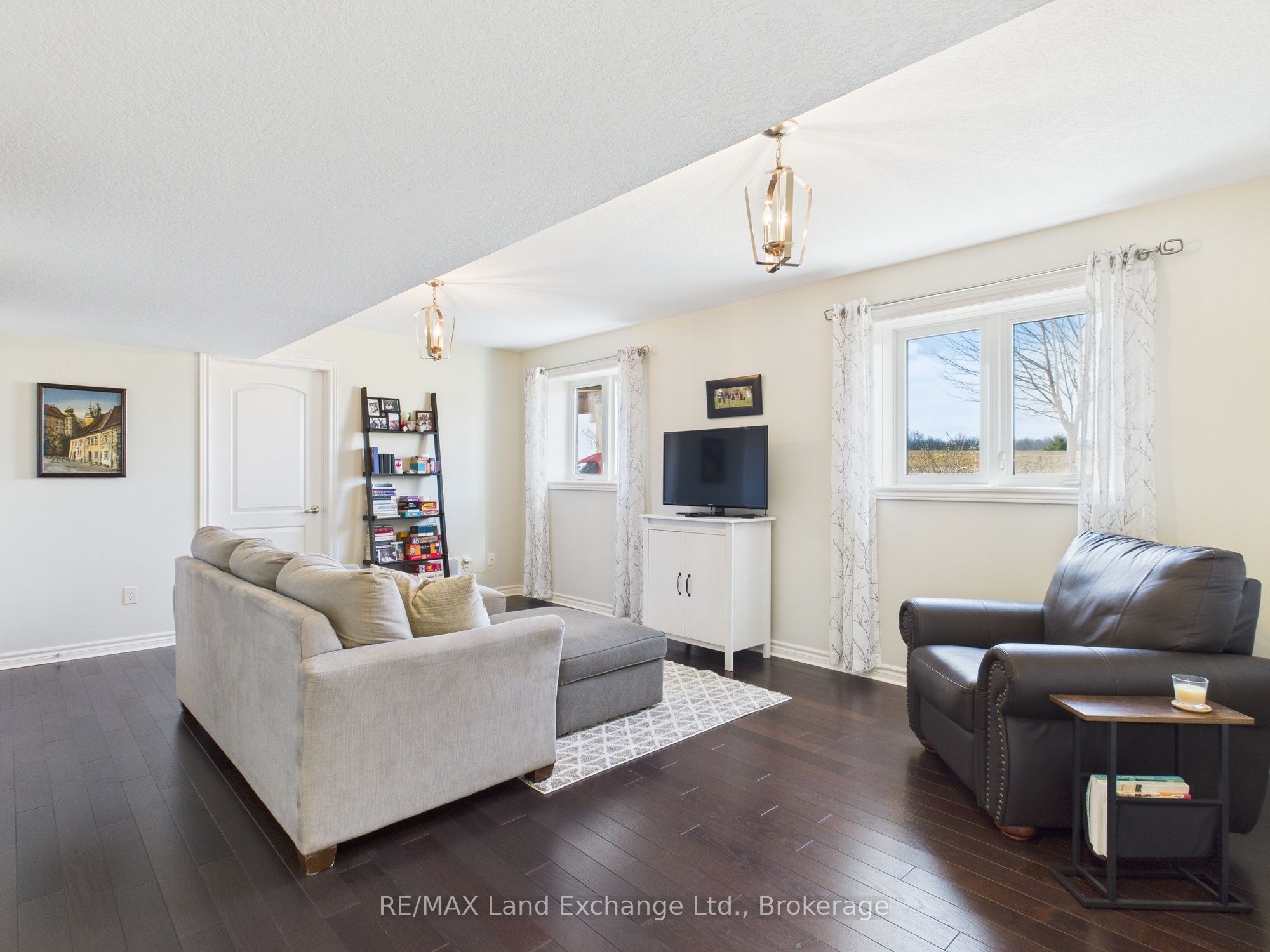 #60 - 529 Stornoway Way Property Photo 16