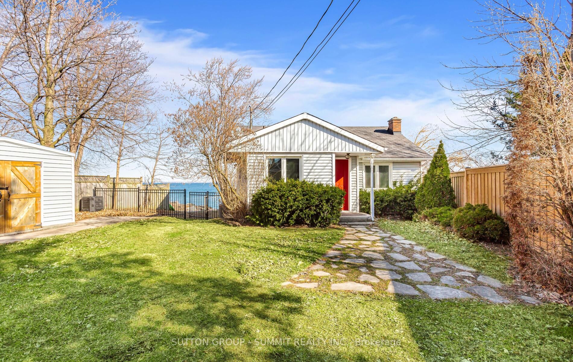 18 1/2 Lakeshore Drive Property Photo 6