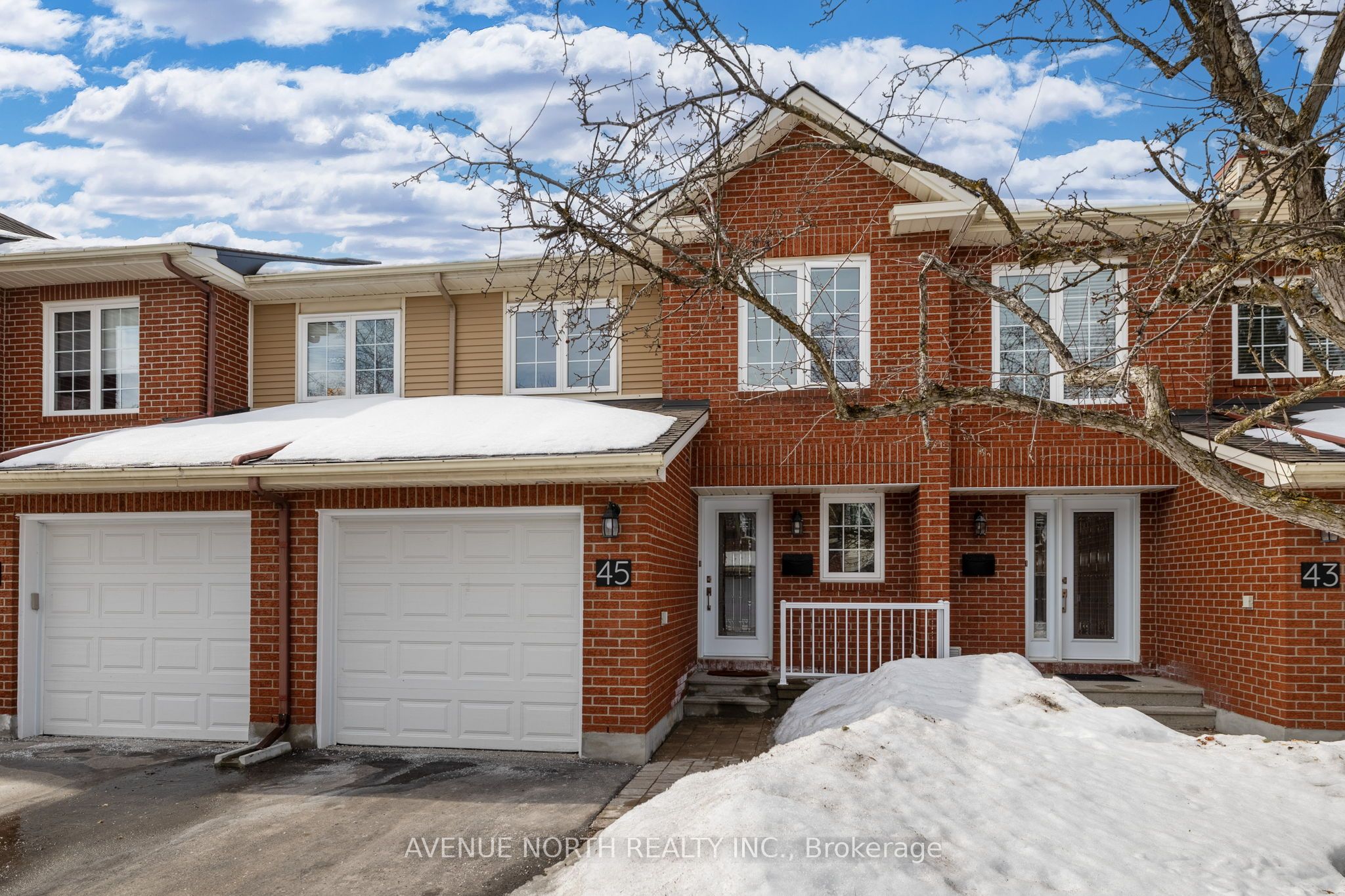 45 Wrenwood Crescent Property Photo