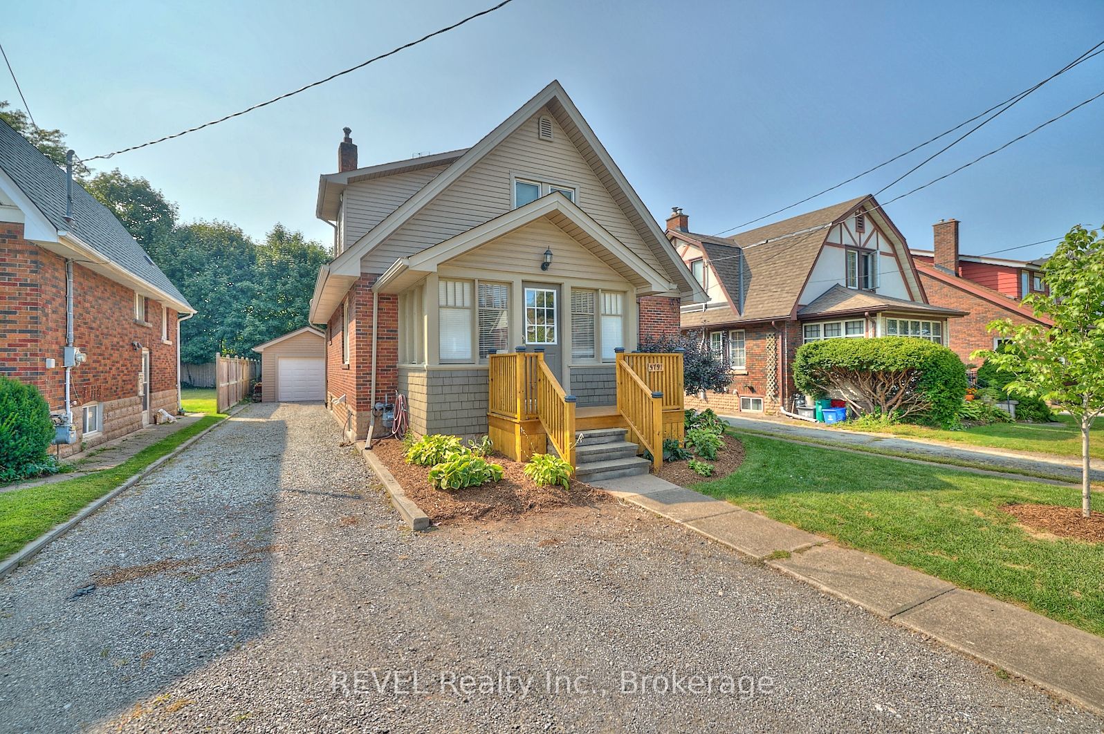 5791 Dorchester Road Property Photo
