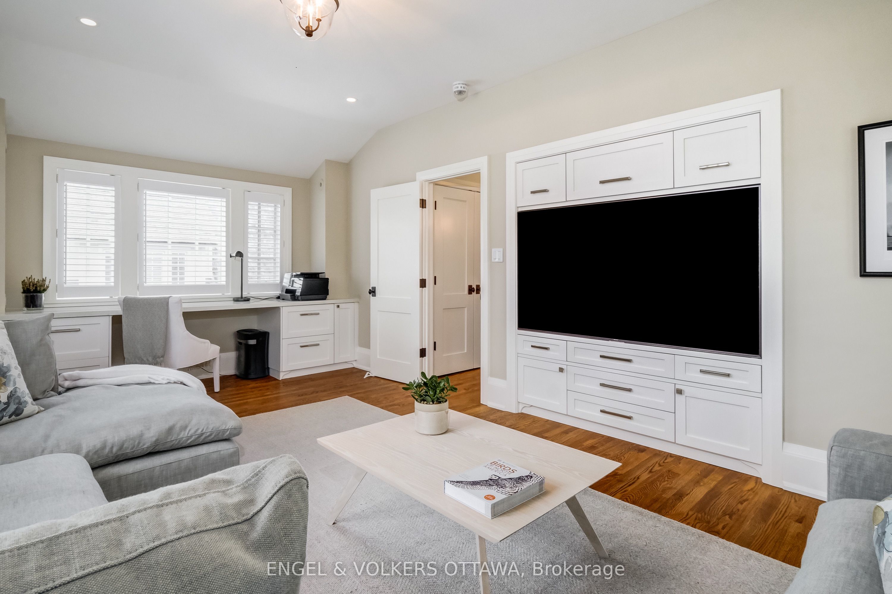 5651 Herwig Place Property Photo 30