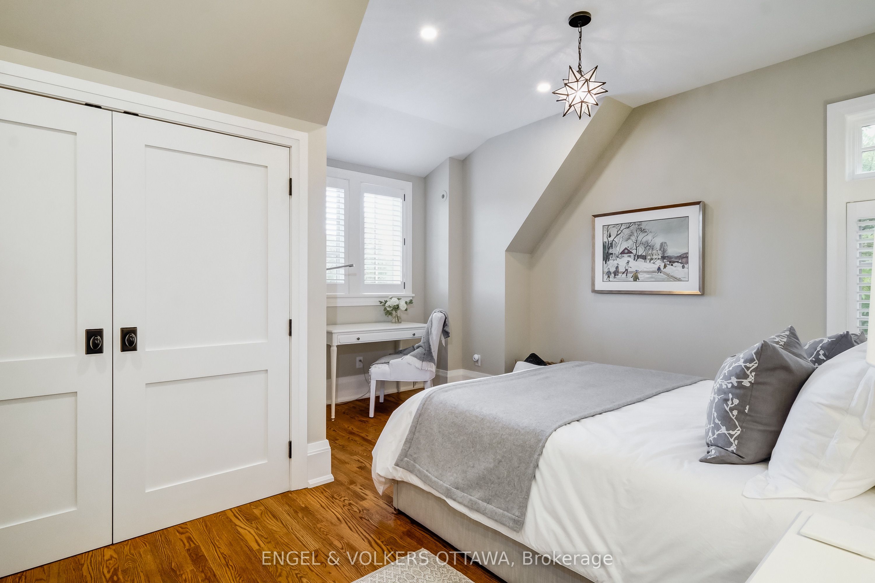 5651 Herwig Place Property Photo 32