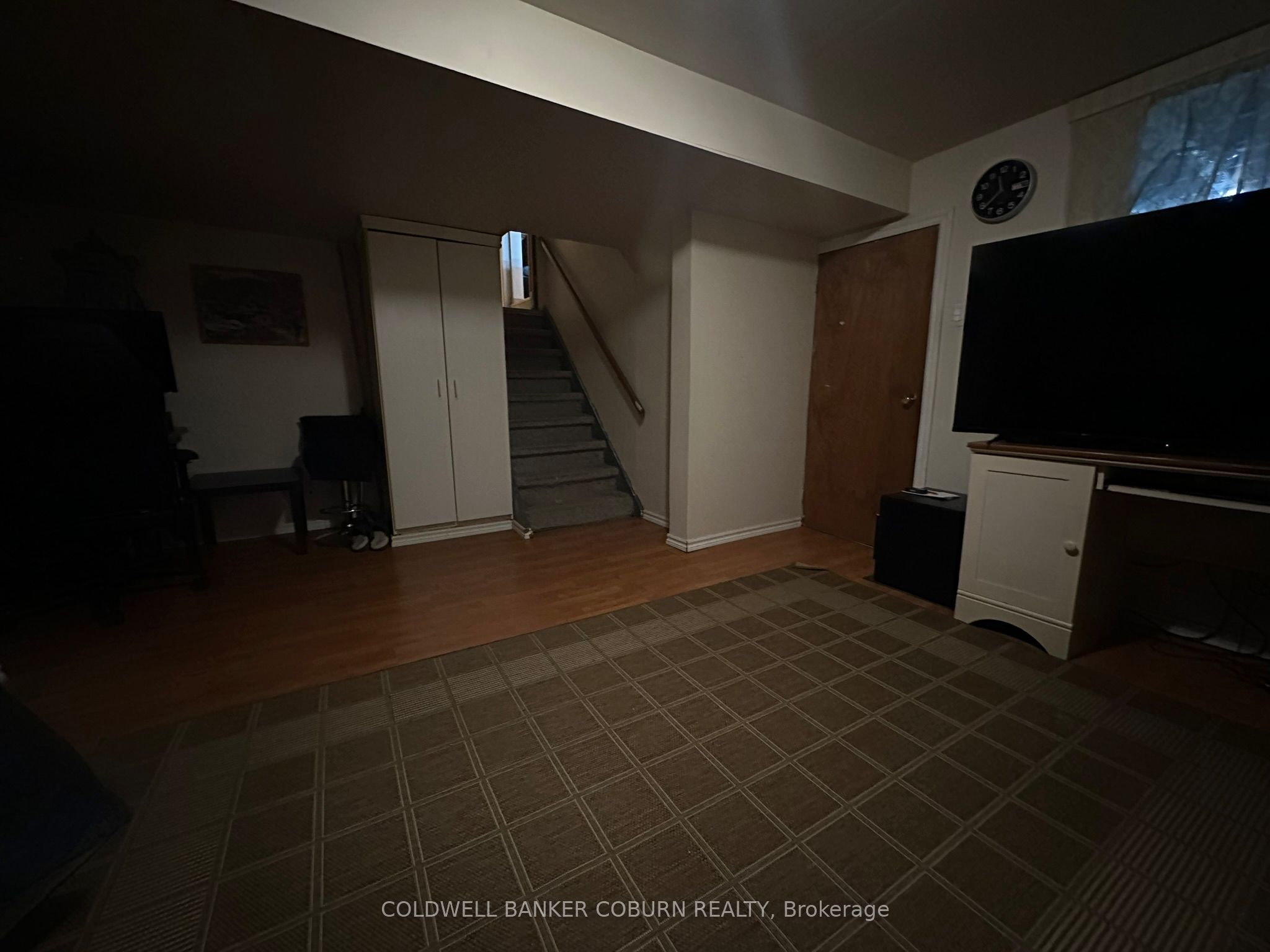 2211 St Laurent Boulevard Property Photo 10