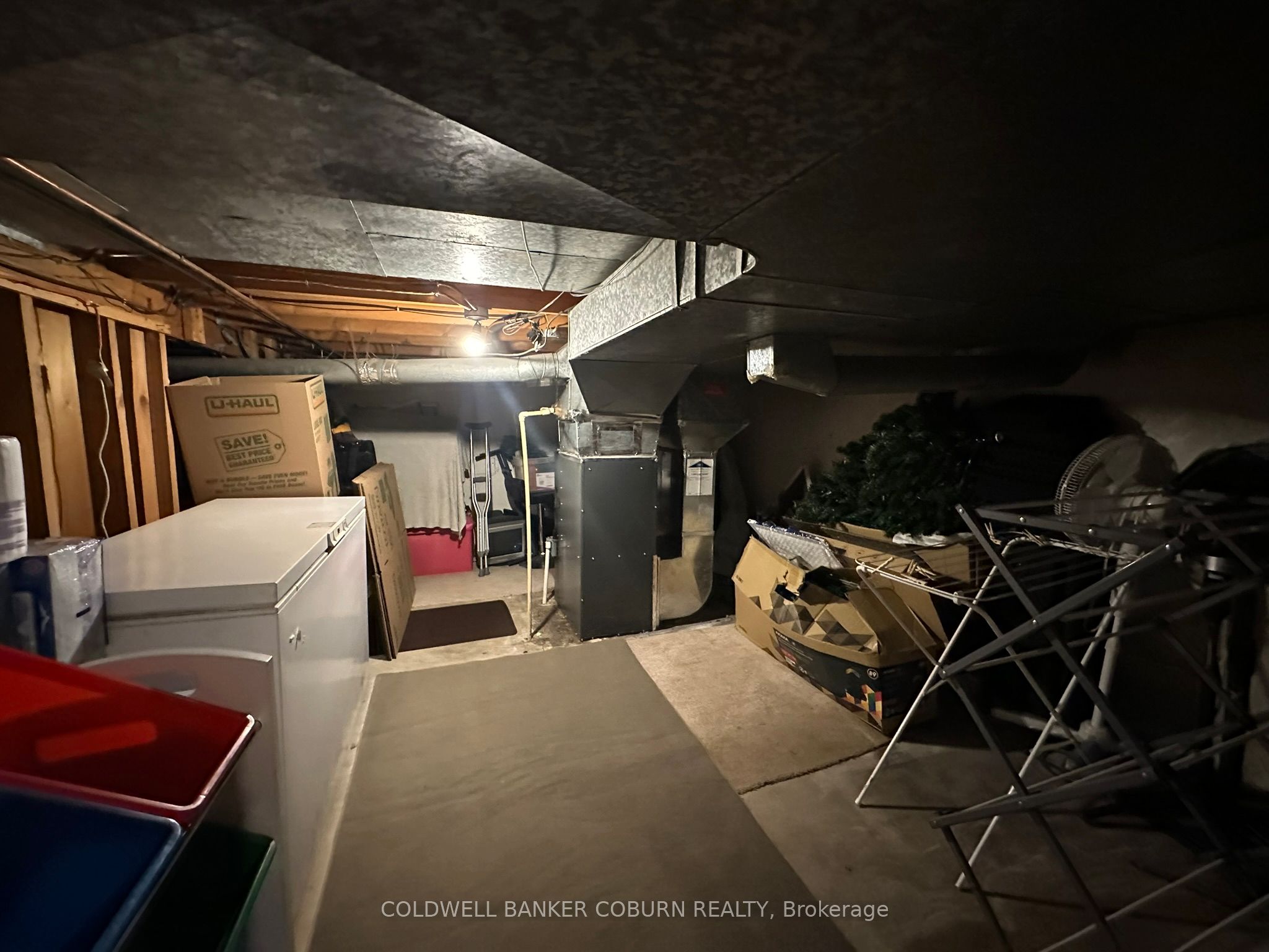 2211 St Laurent Boulevard Property Photo 13