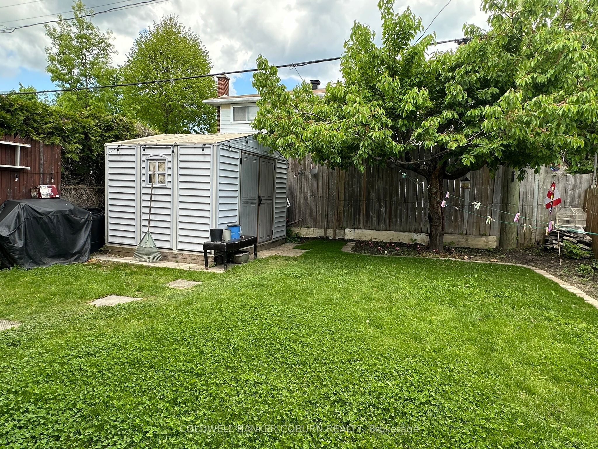 2211 St Laurent Boulevard Property Photo 24