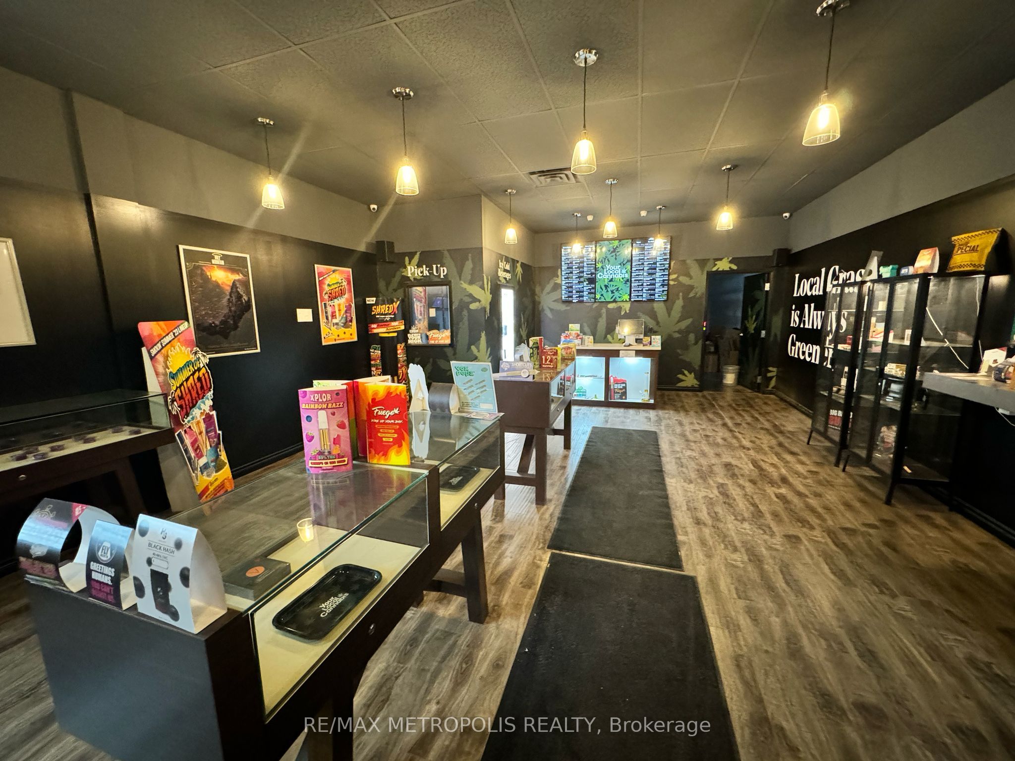 #102 - 266 Dundas Street Property Photo 1