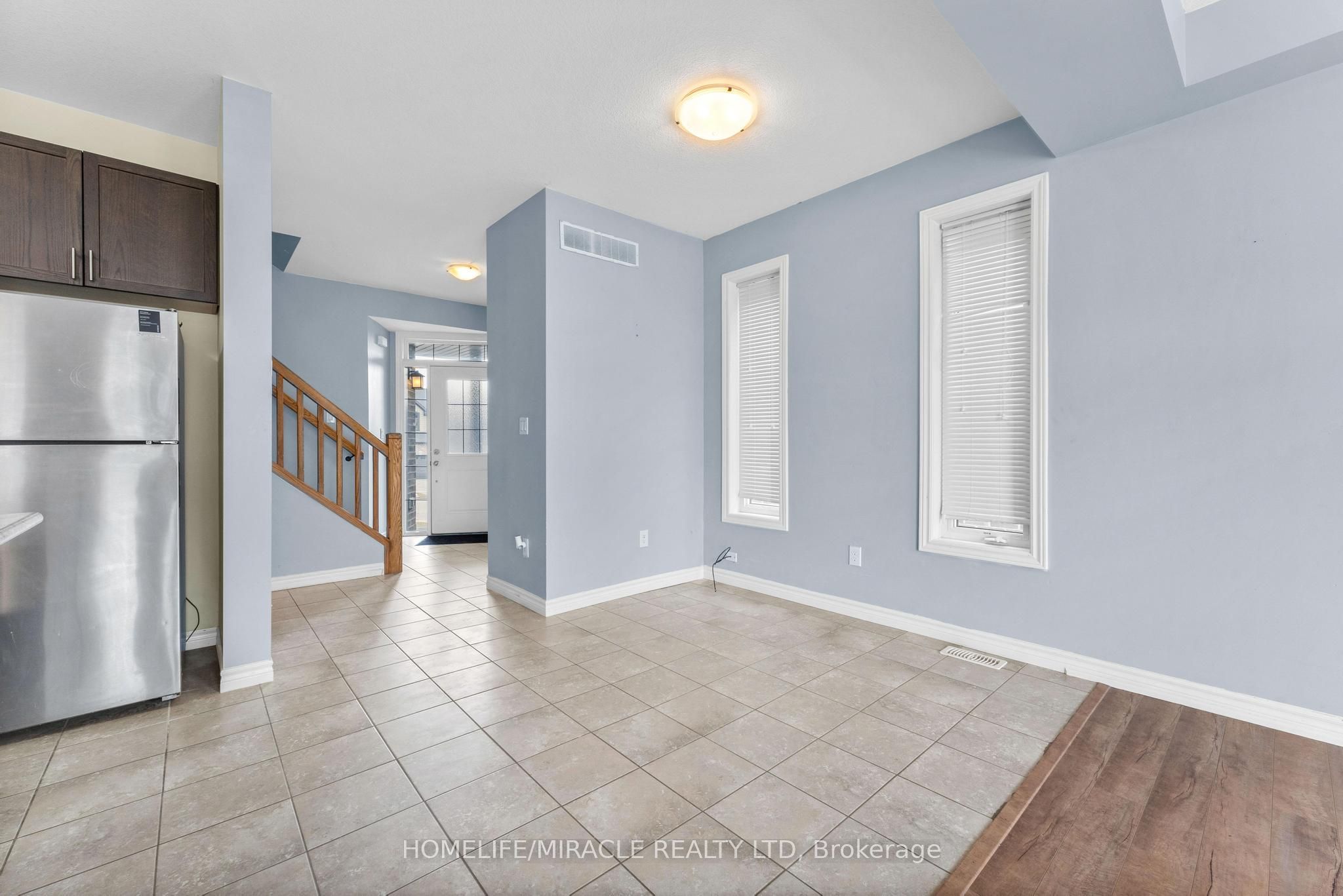 143 Links Crescent Property Photo 13
