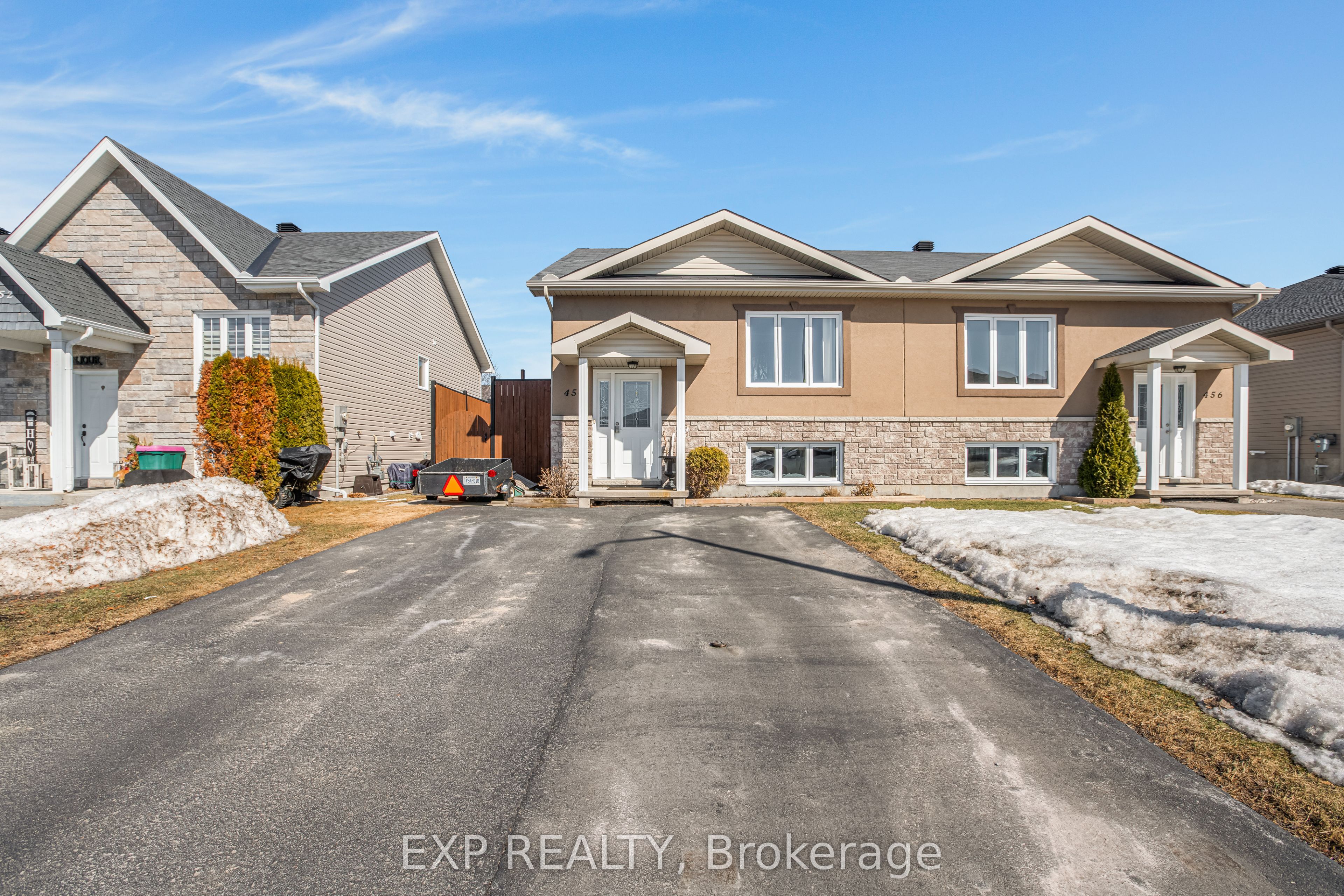 454 Denis Street Property Photo