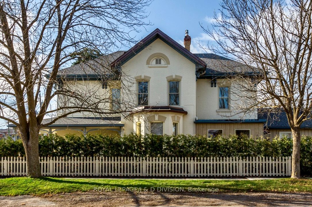 16 Albert Street Property Photo